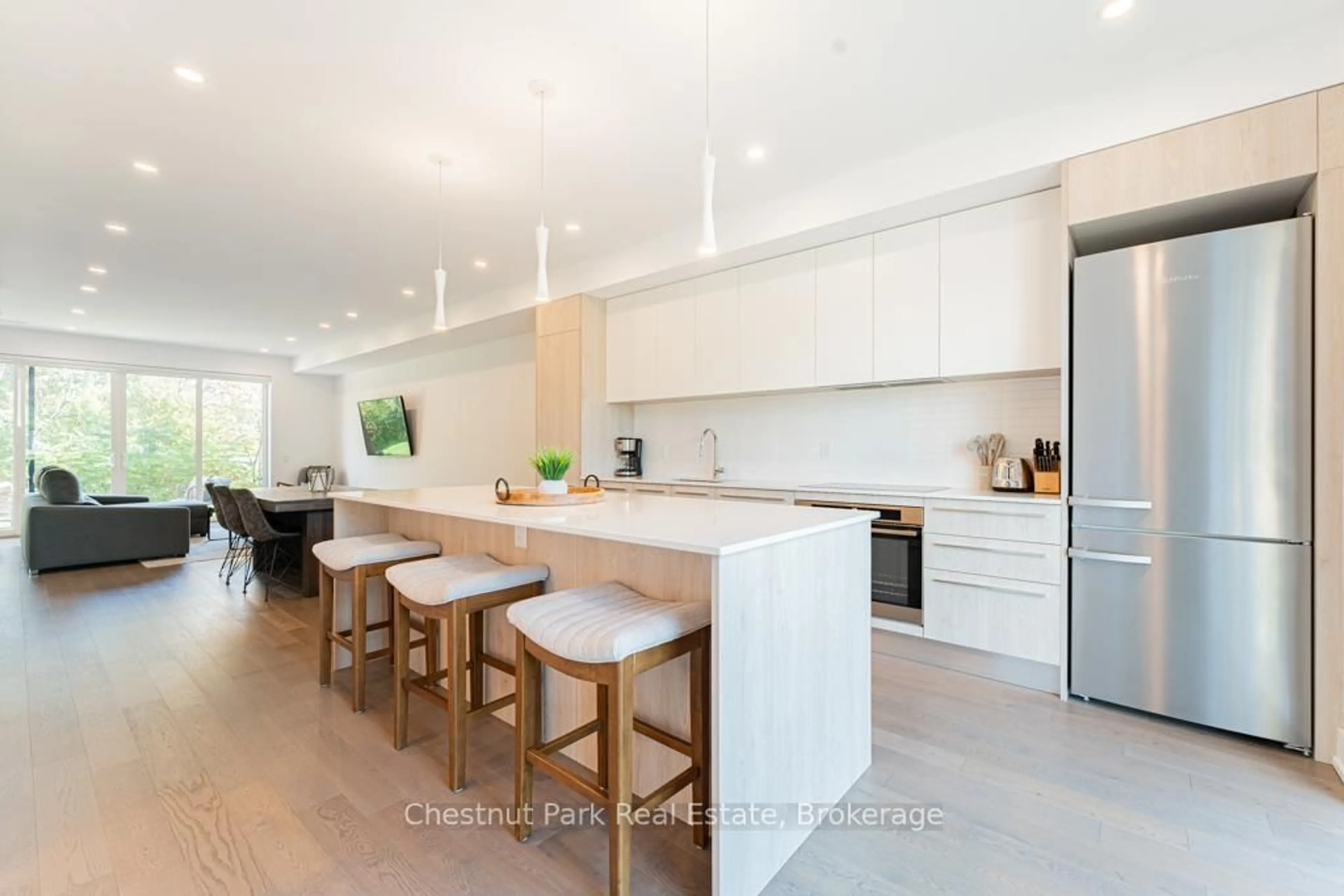 Open concept kitchen, unknown for 29 ROCKMOUNT Cres, Gravenhurst Ontario P1P 0A6