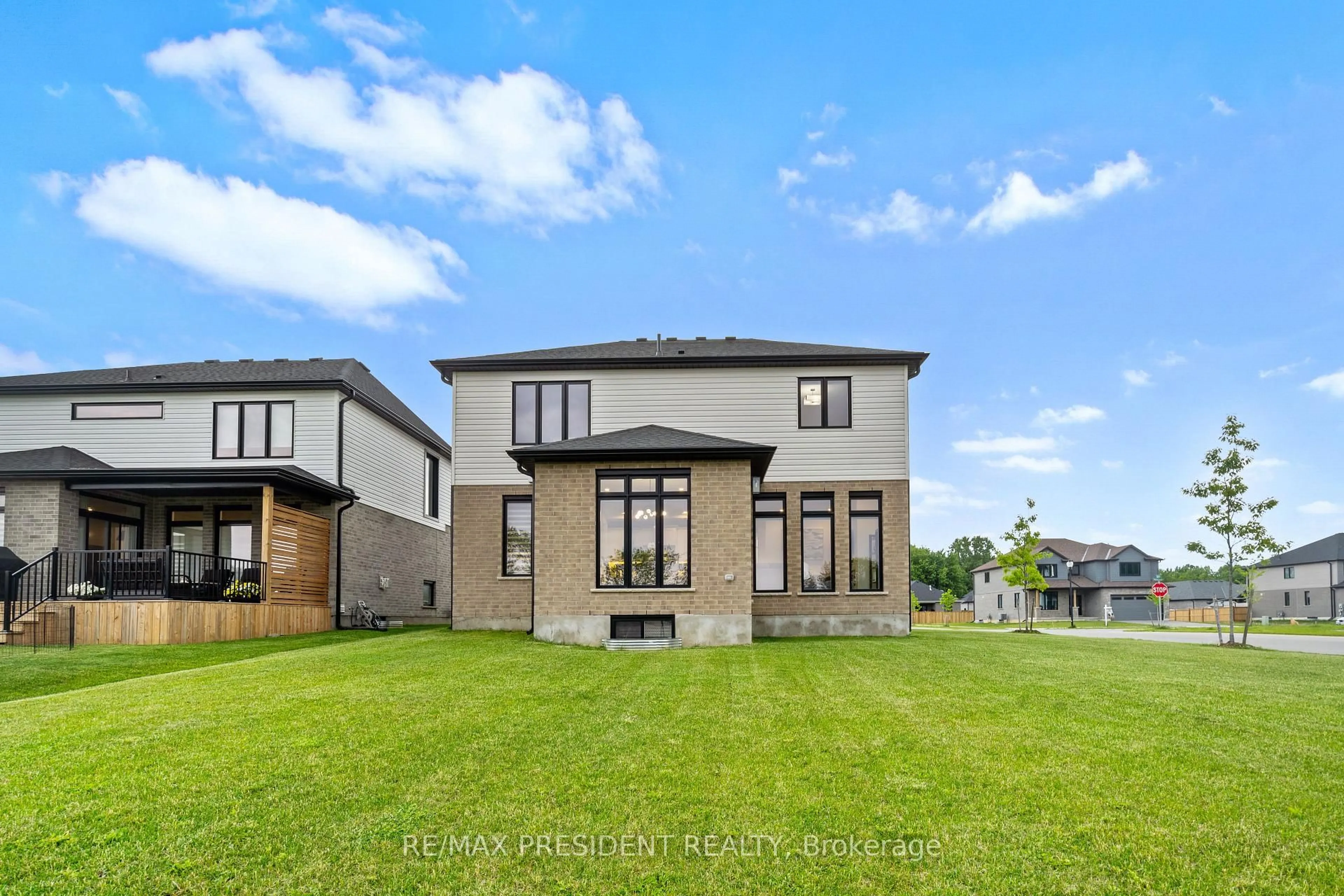 Home with brick exterior material, unknown for 191 Foxborough Pl, Thames Centre Ontario N0M 2P0