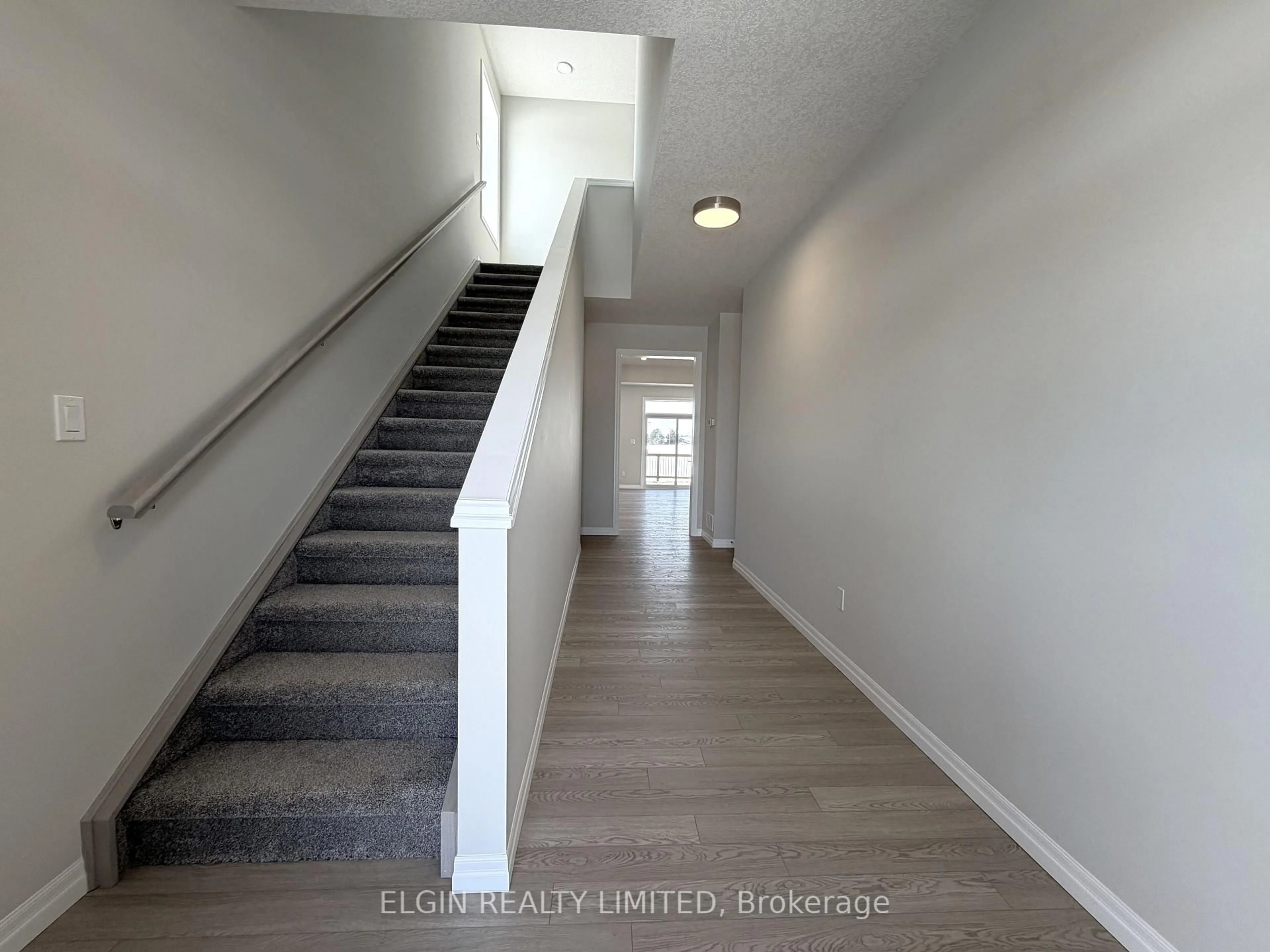 Unknown for 53 Woodcock Dr, Tillsonburg Ontario N4G 0L9