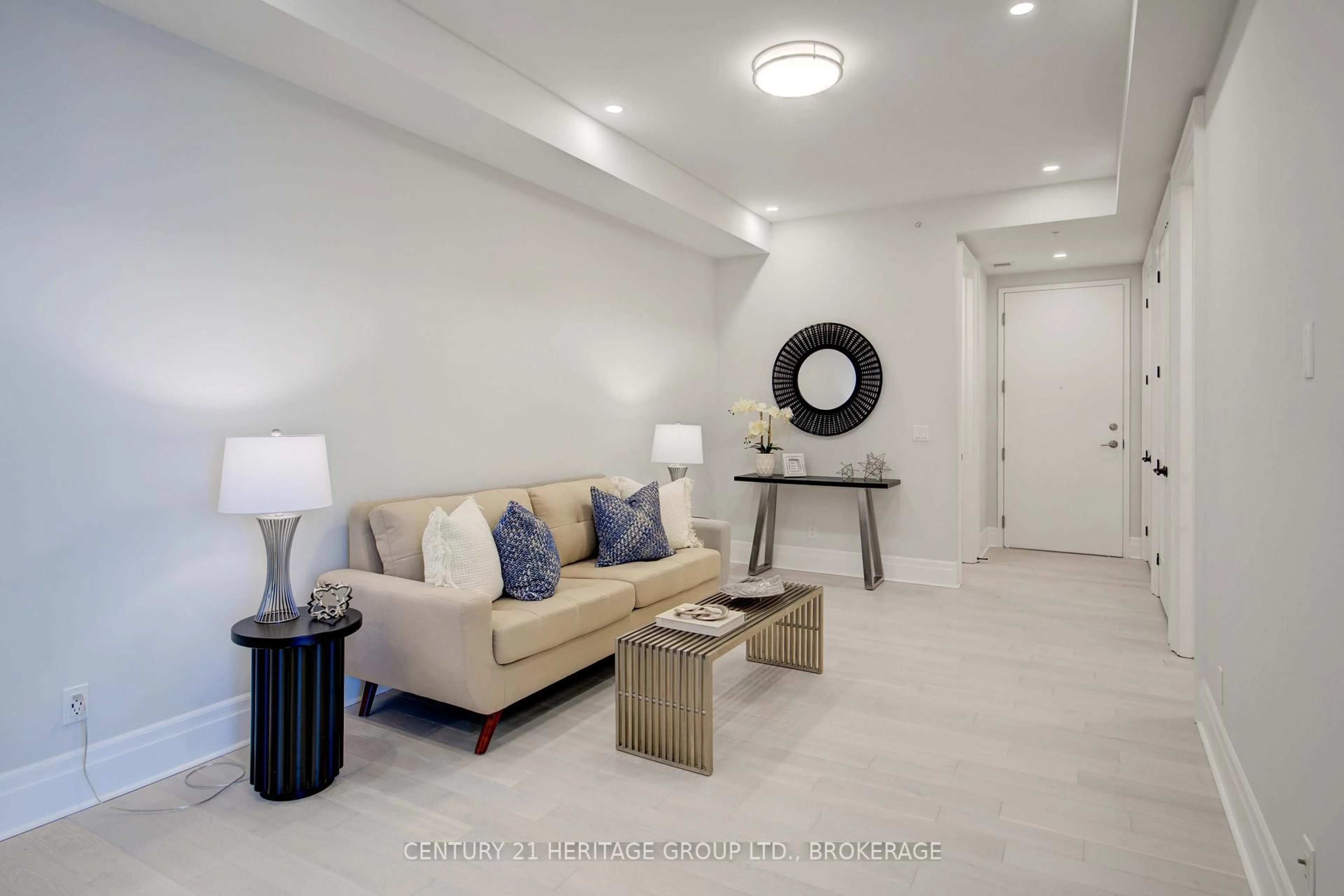 Living room with furniture, unknown for 129 South St #607, Gananoque Ontario K7G 1A1