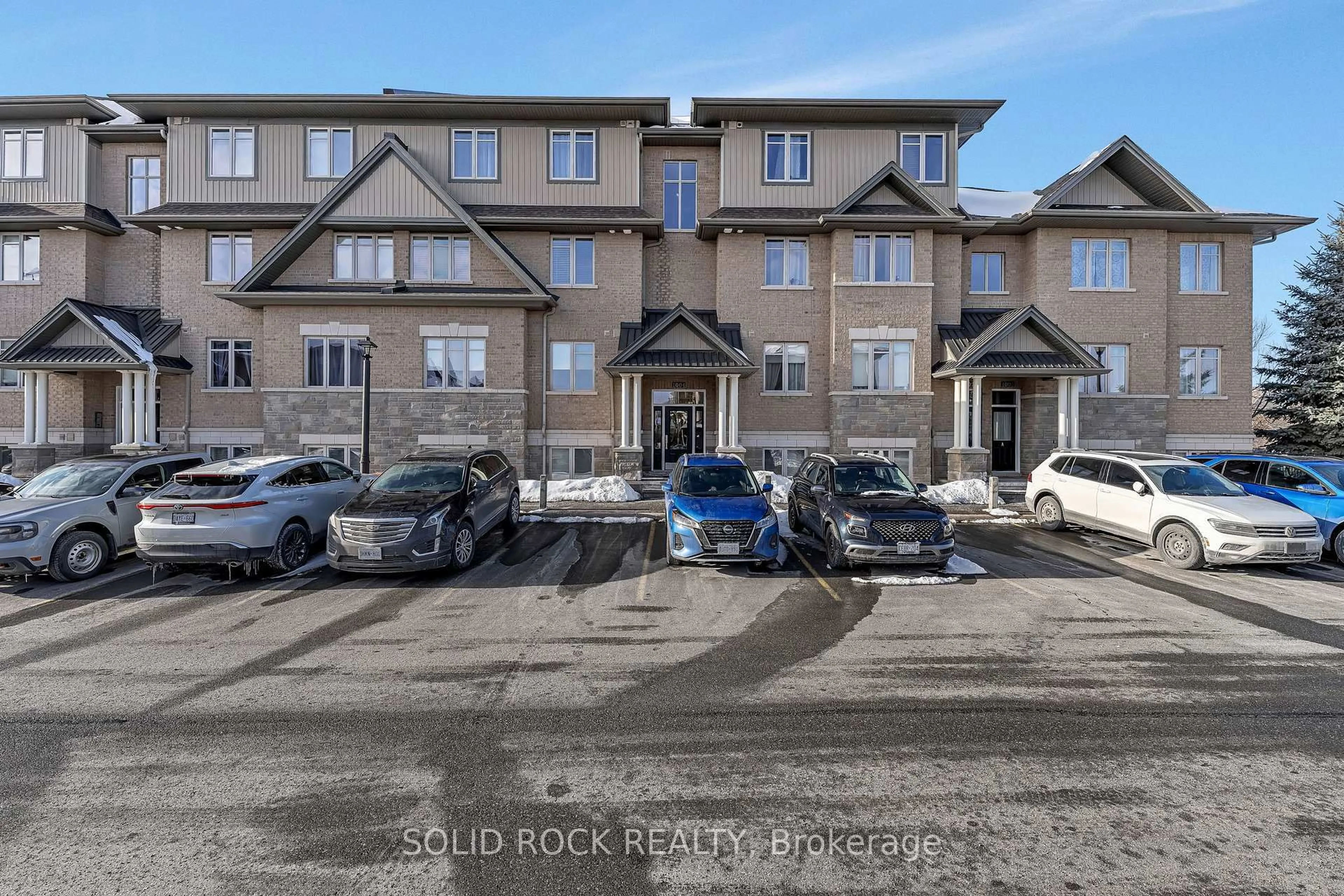 A pic from outside/outdoor area/front of a property/back of a property/a pic from drone, street for 1004 Beryl Private #B, Ottawa Ontario K1V 2M4