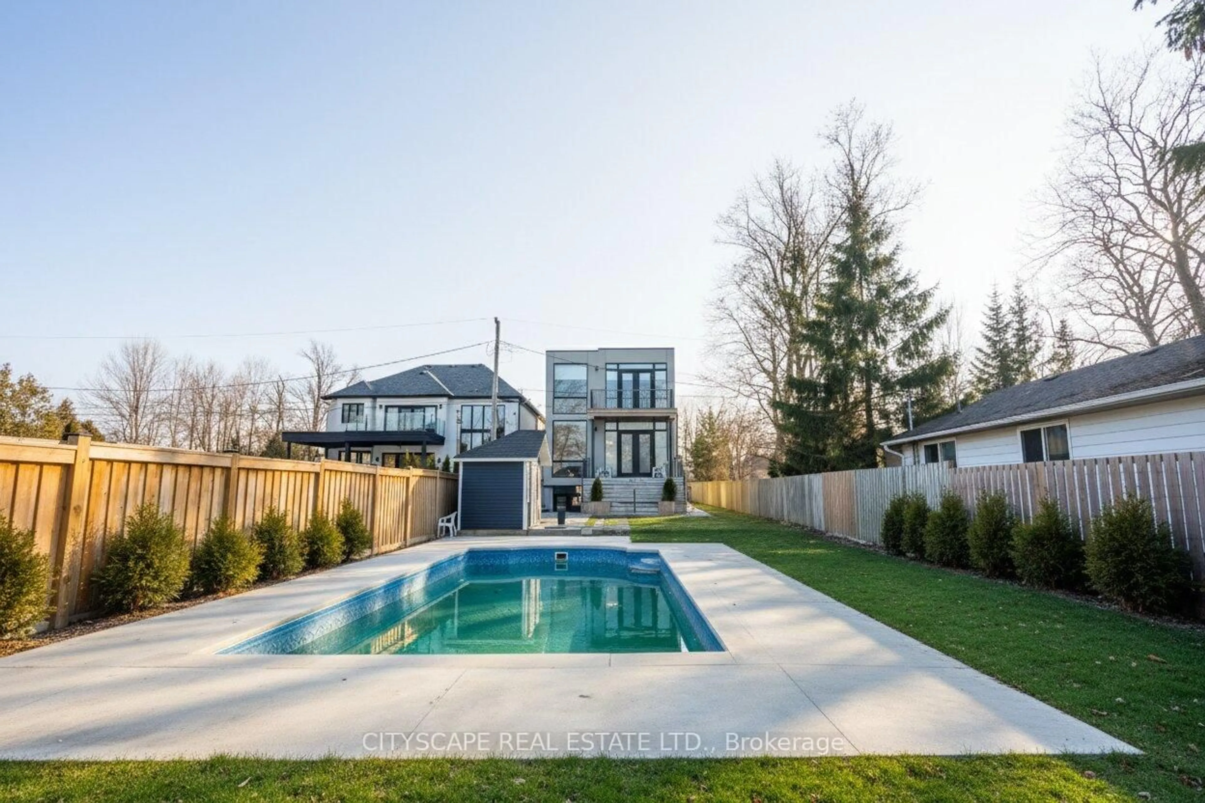 Pool for 6 Campview Rd, Hamilton Ontario L8E 5E2