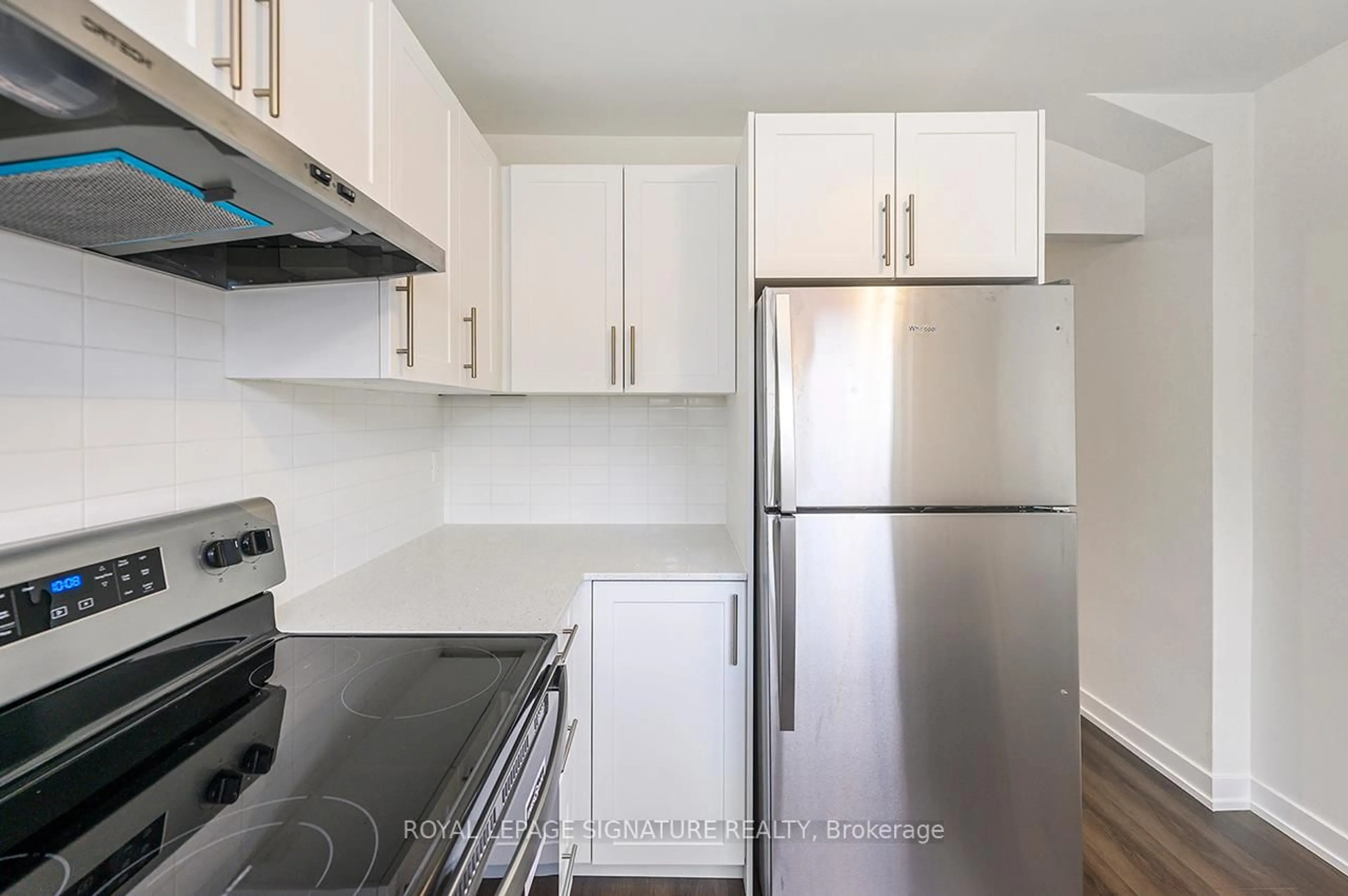 Standard kitchen, unknown for 28 Woodman Dr, Hamilton Ontario L8H 2M5