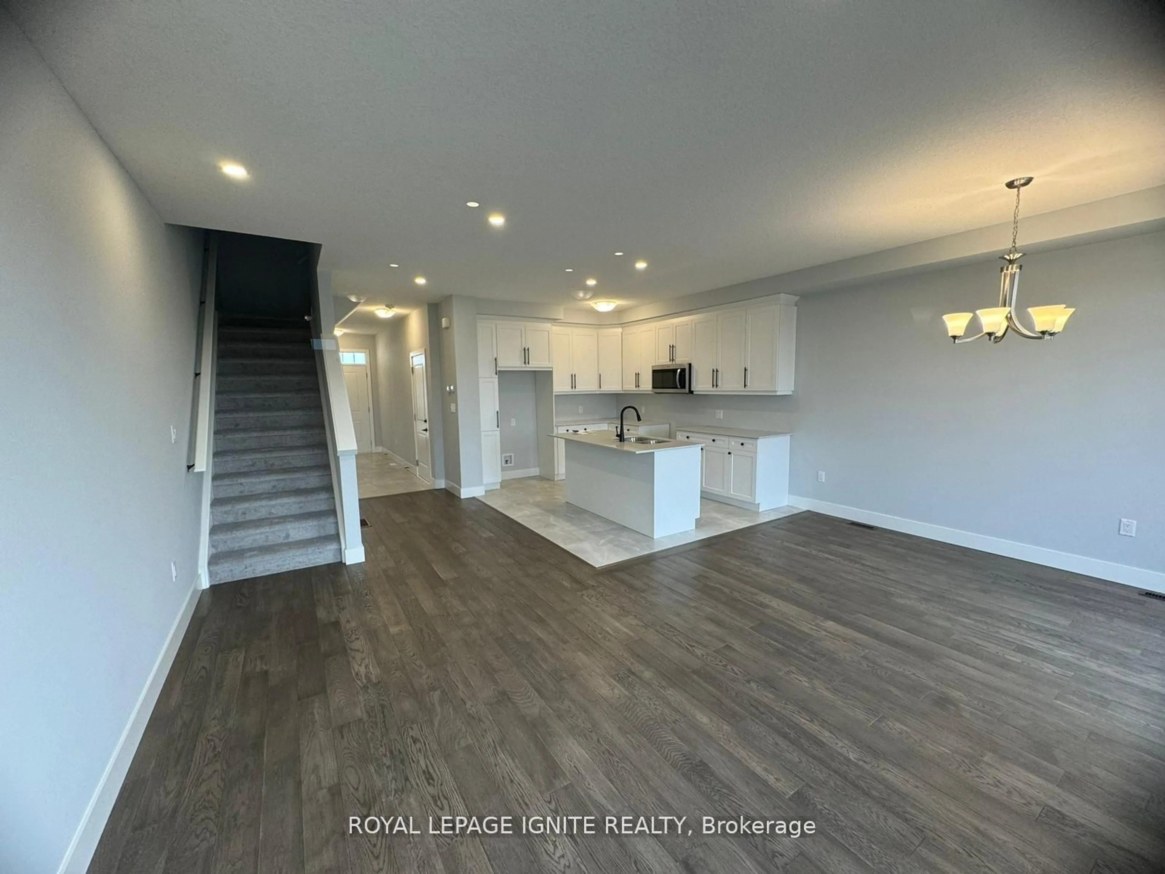 Open concept kitchen, wood/laminate floor for 1960 Evans Blvd #155, London South Ontario N6M 0L4