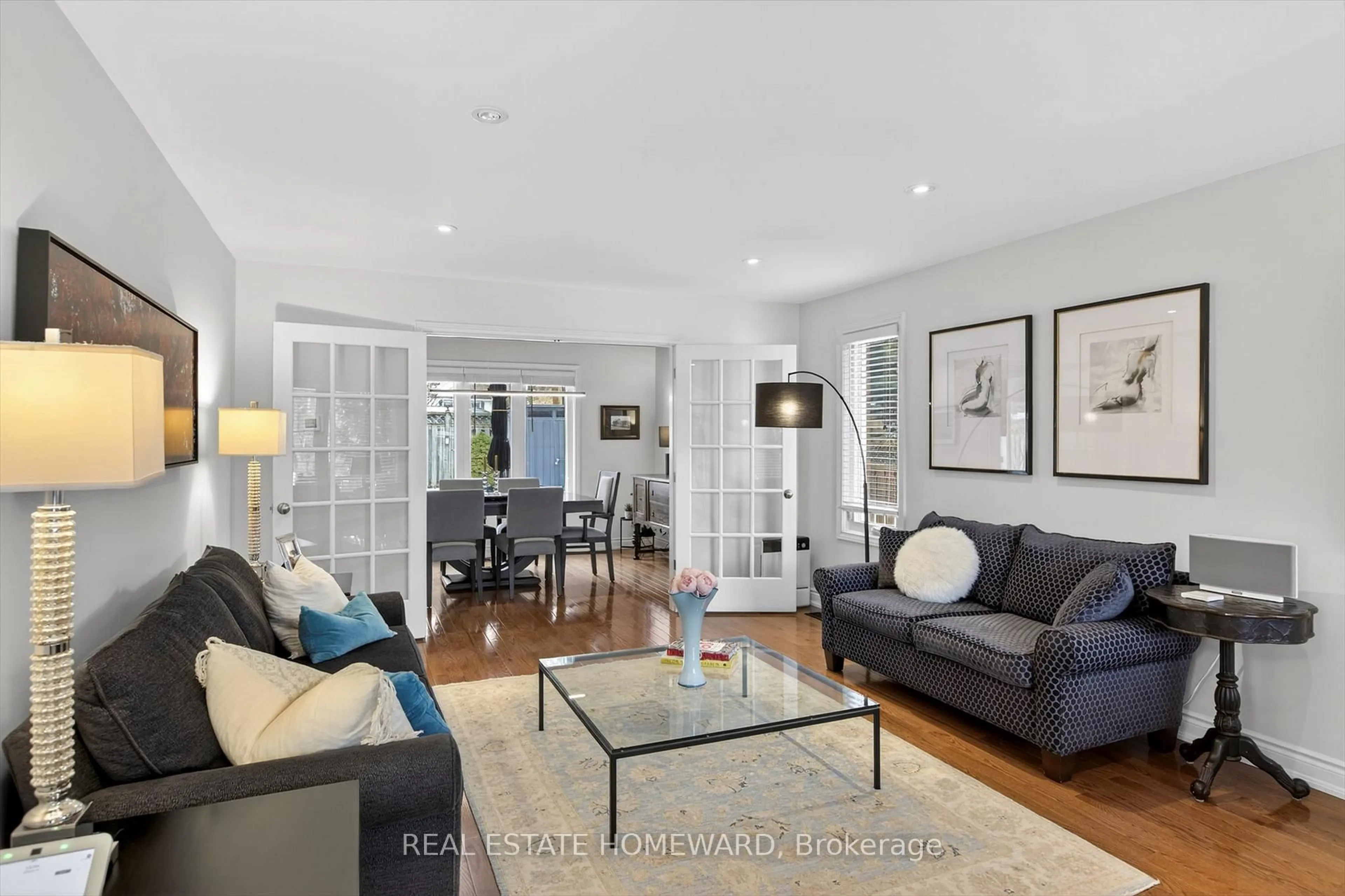 Living room with furniture, unknown for 1530 Scollard Cres, Peterborough Ontario K9H 7L1