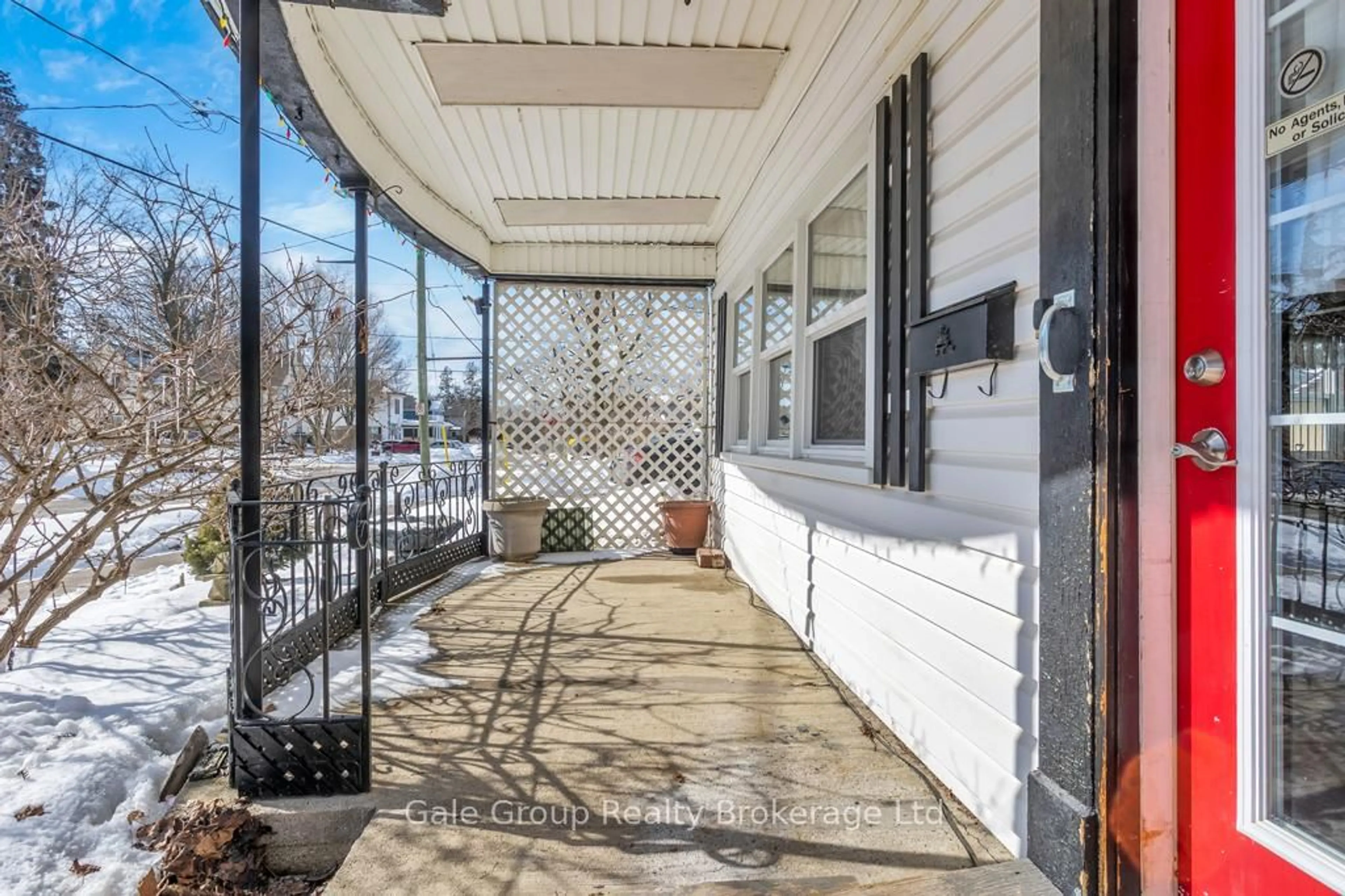 Patio, street for 150 Frances St, Ingersoll Ontario N5C 2H5