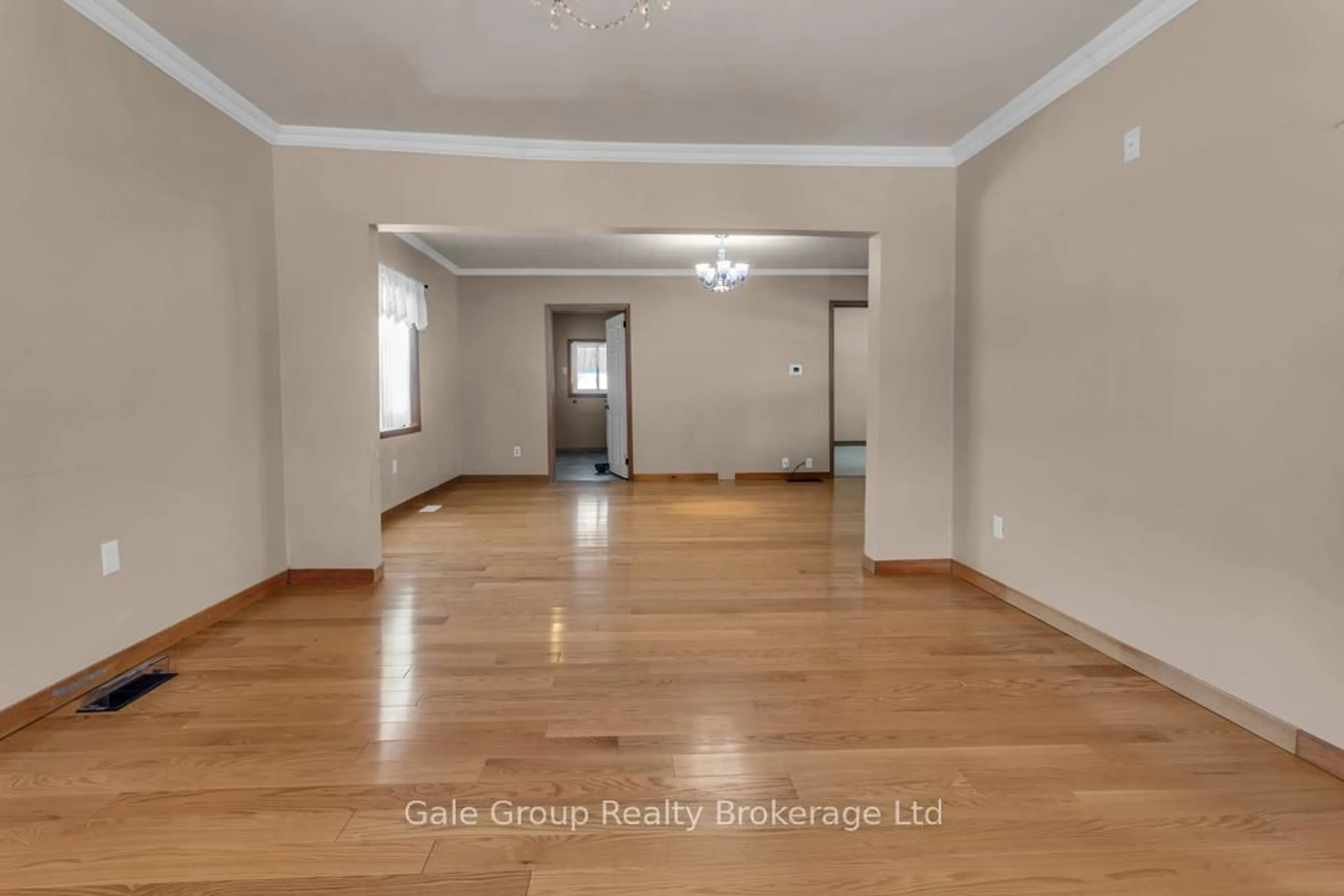 A pic of a room for 150 Frances St, Ingersoll Ontario N5C 2H5