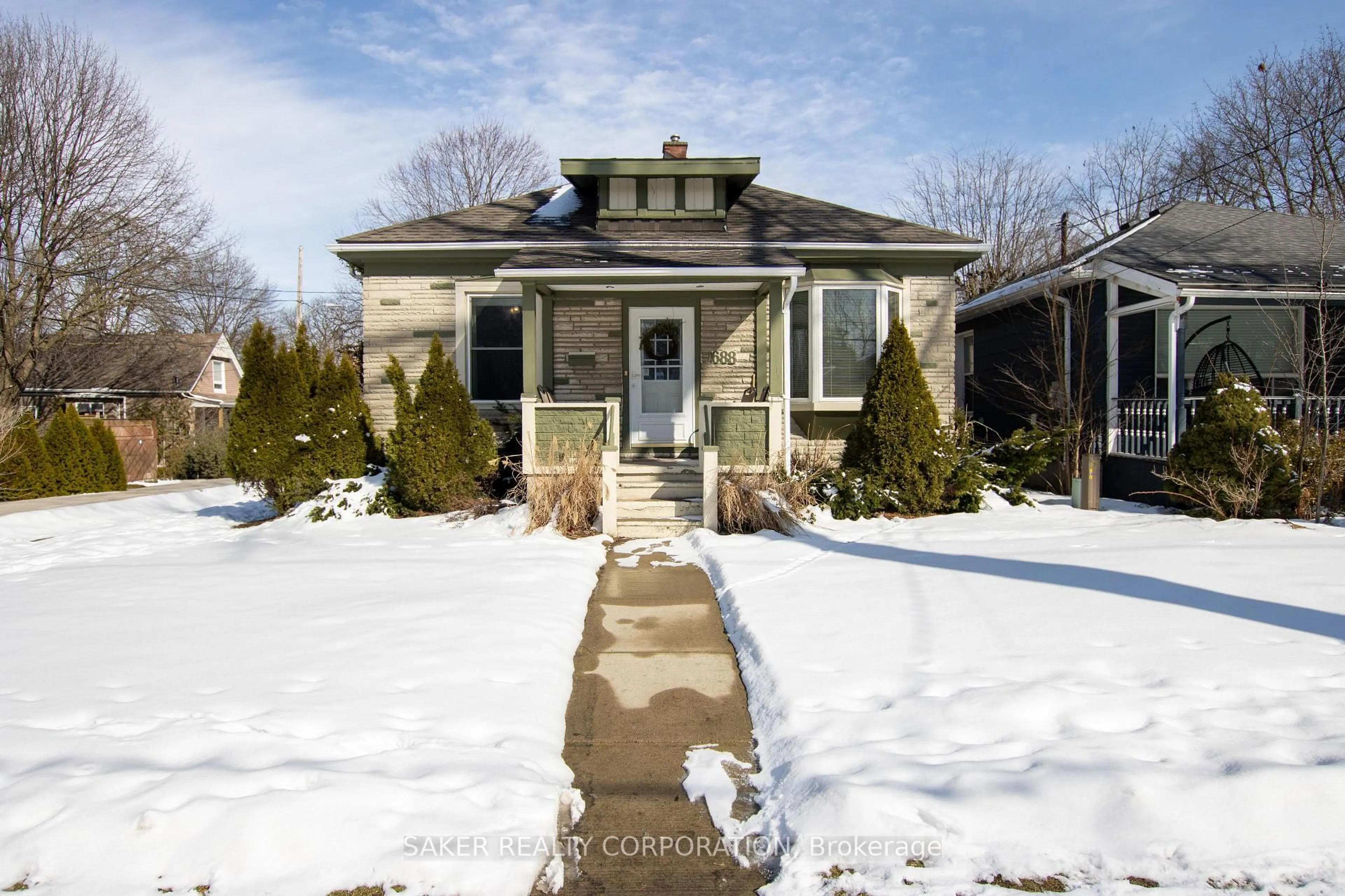 Unknown for 688 William St, London East Ontario N5Y 2R2