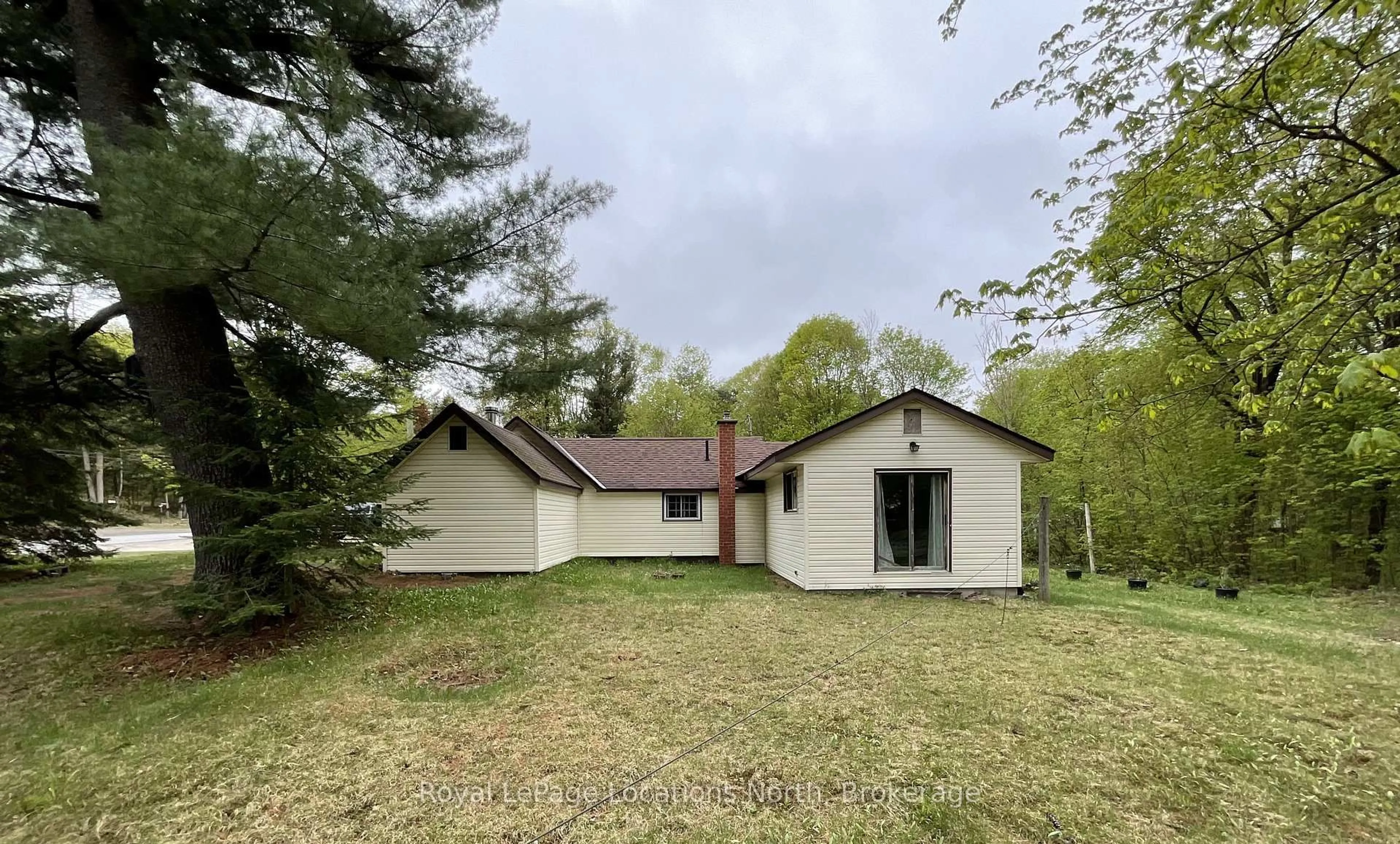 A pic from outside/outdoor area/front of a property/back of a property/a pic from drone, building for 2843 592 Highway, Perry Ontario P0A 1J0