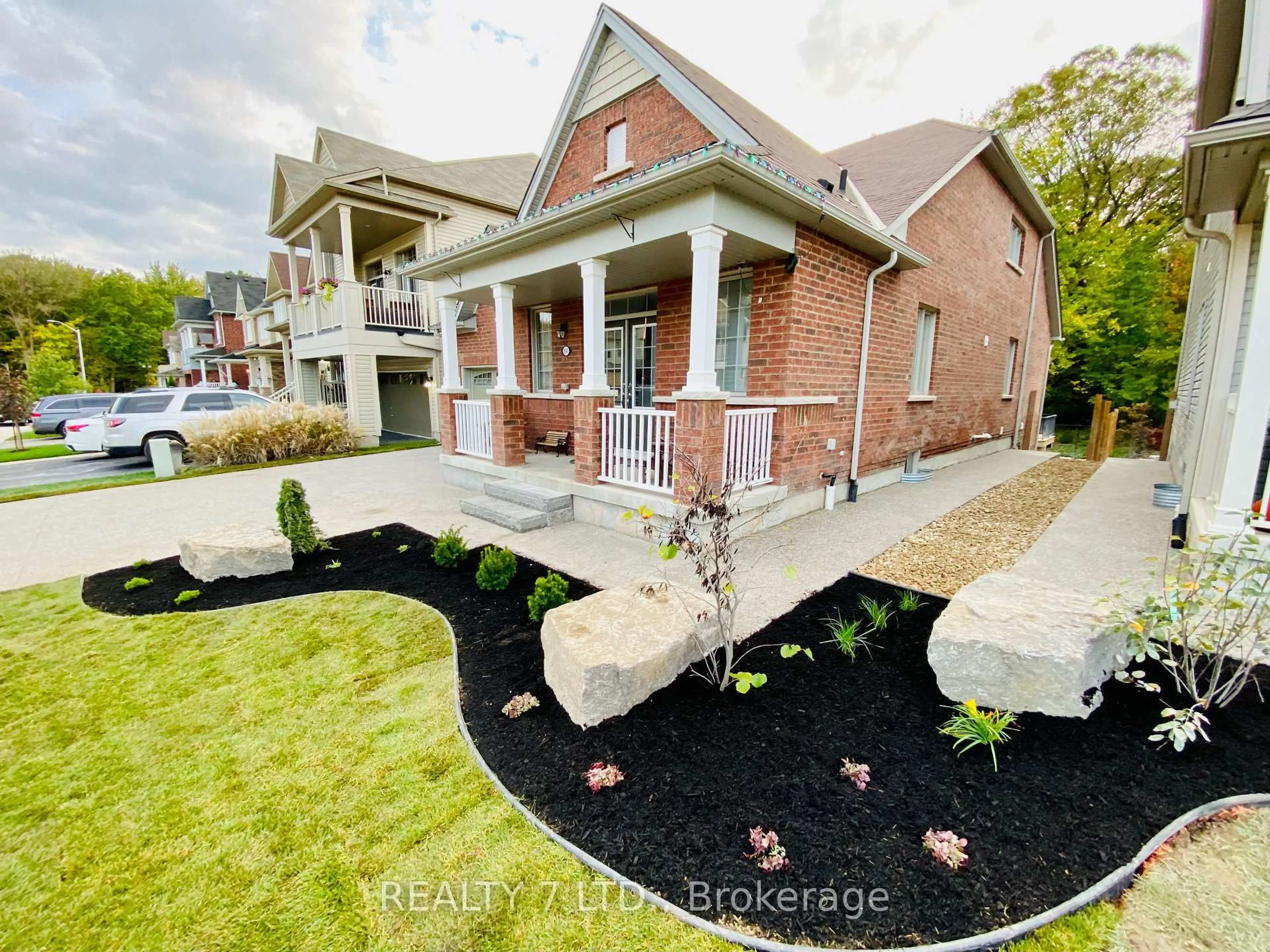 Home with brick exterior material, street for 8541 Sweet Chestnut Dr, Niagara Falls Ontario L2H 0N1