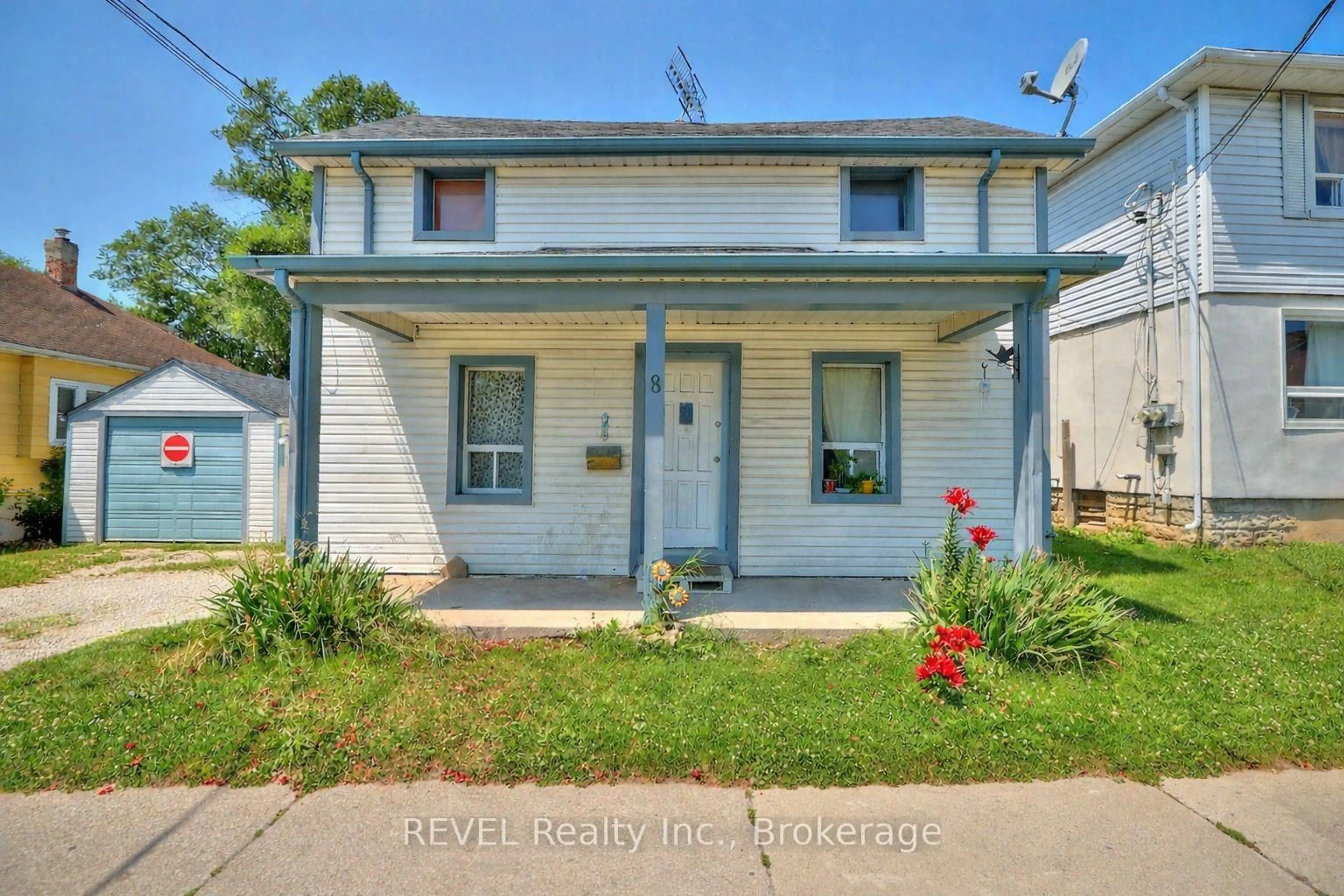 Unknown for 8 PELHAM Rd, St. Catharines Ontario L2S 1P9