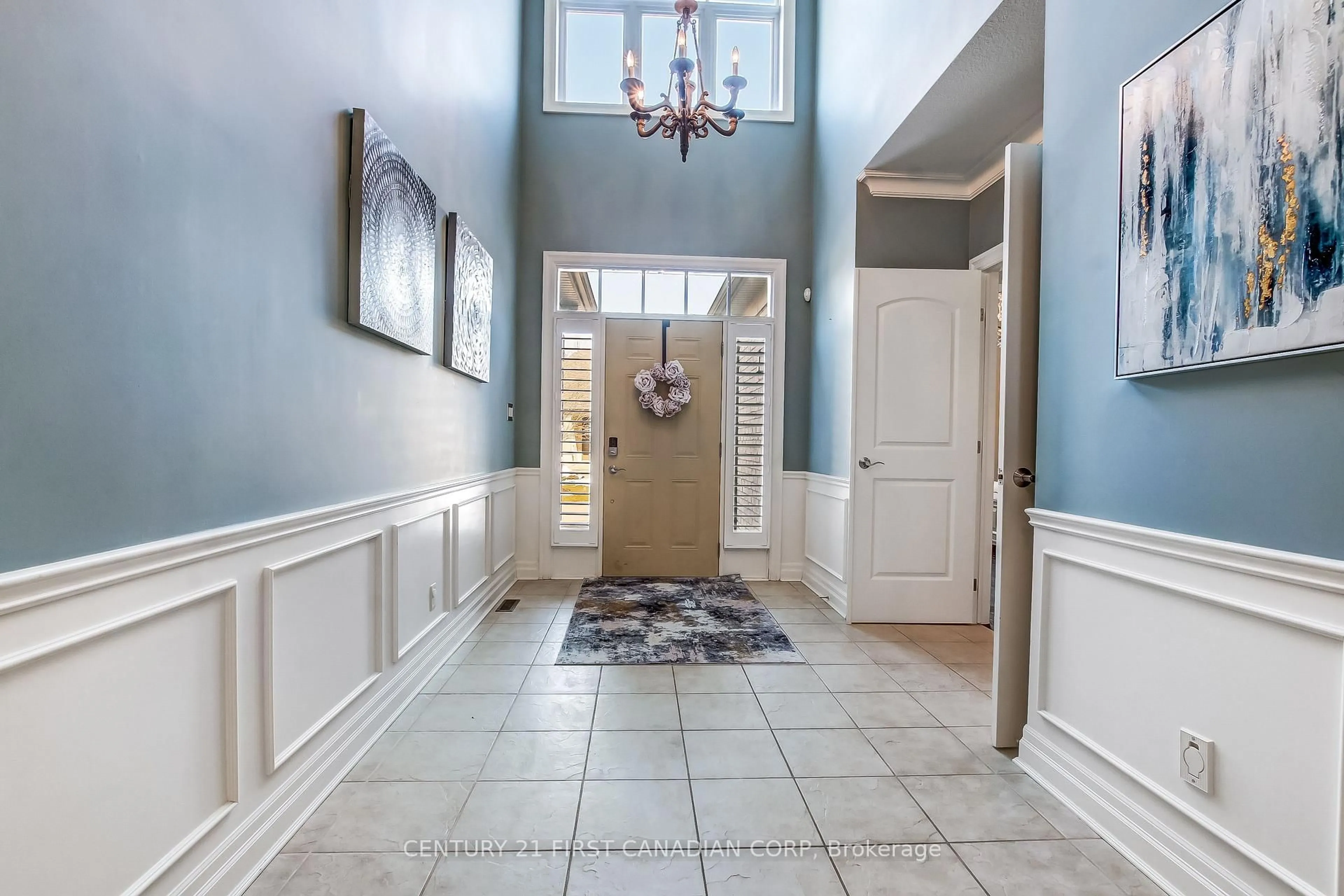 Indoor foyer for 2014 Valleyrun Blvd #4, London North Ontario N6G 5M8