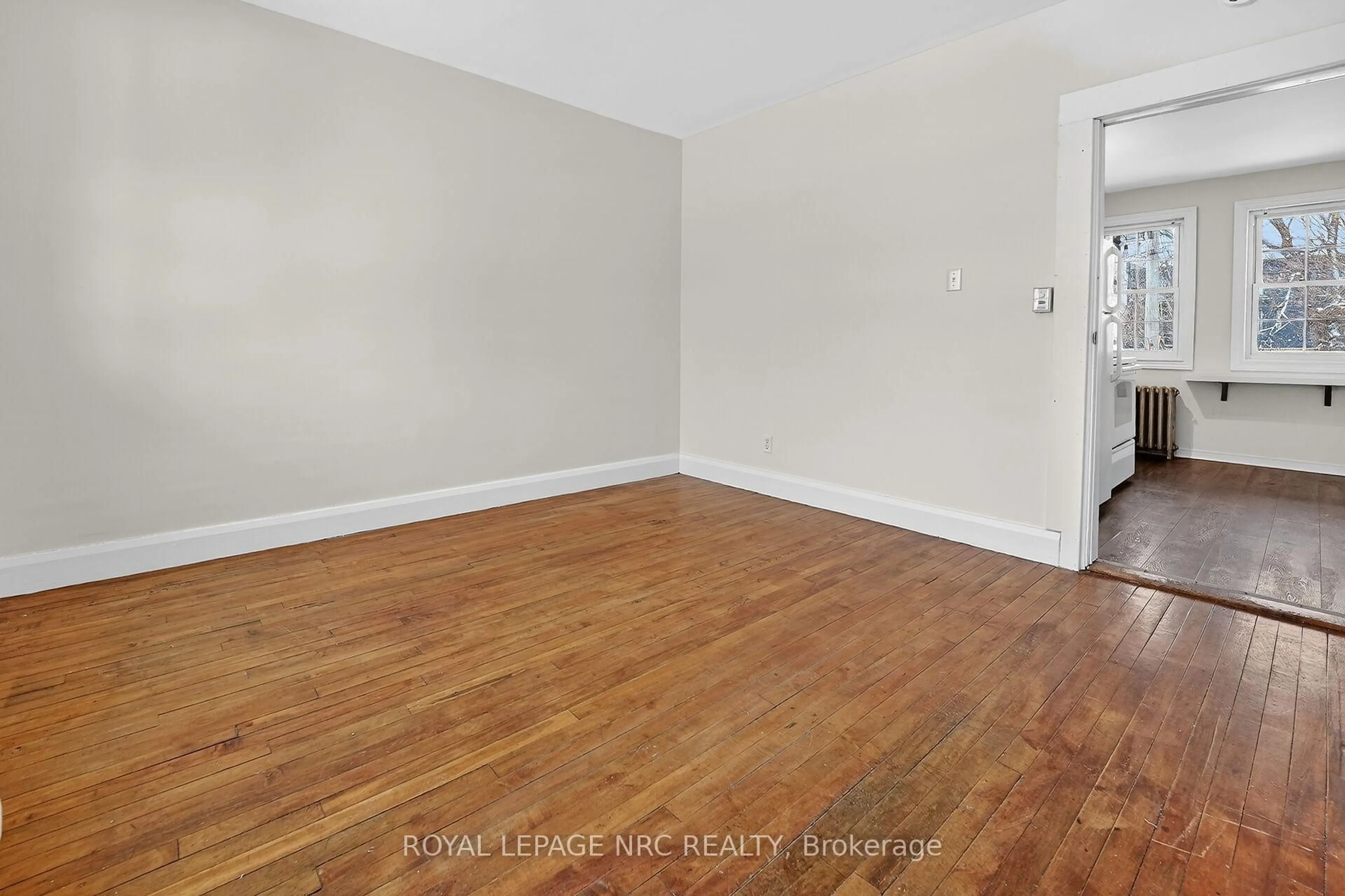 A pic of a room for 211 Lincoln St, Welland Ontario L3B 4M8