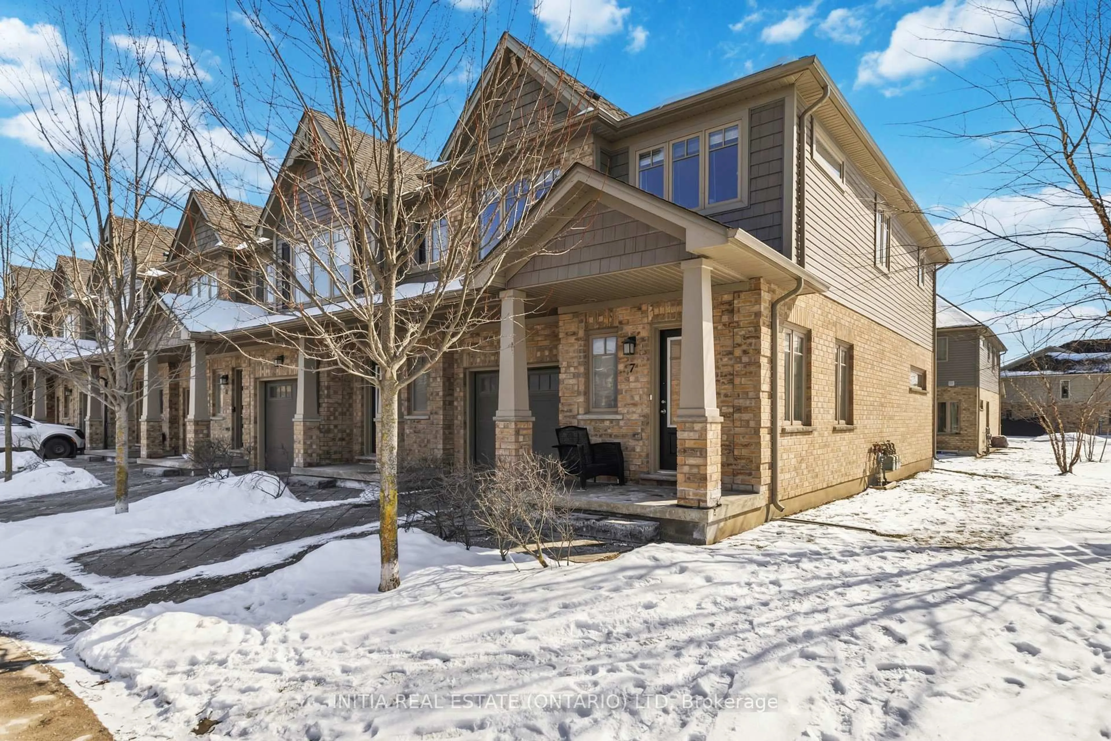 Unknown for 1924 CEDARHOLLOW Blvd #7, London North Ontario N5X 0K3