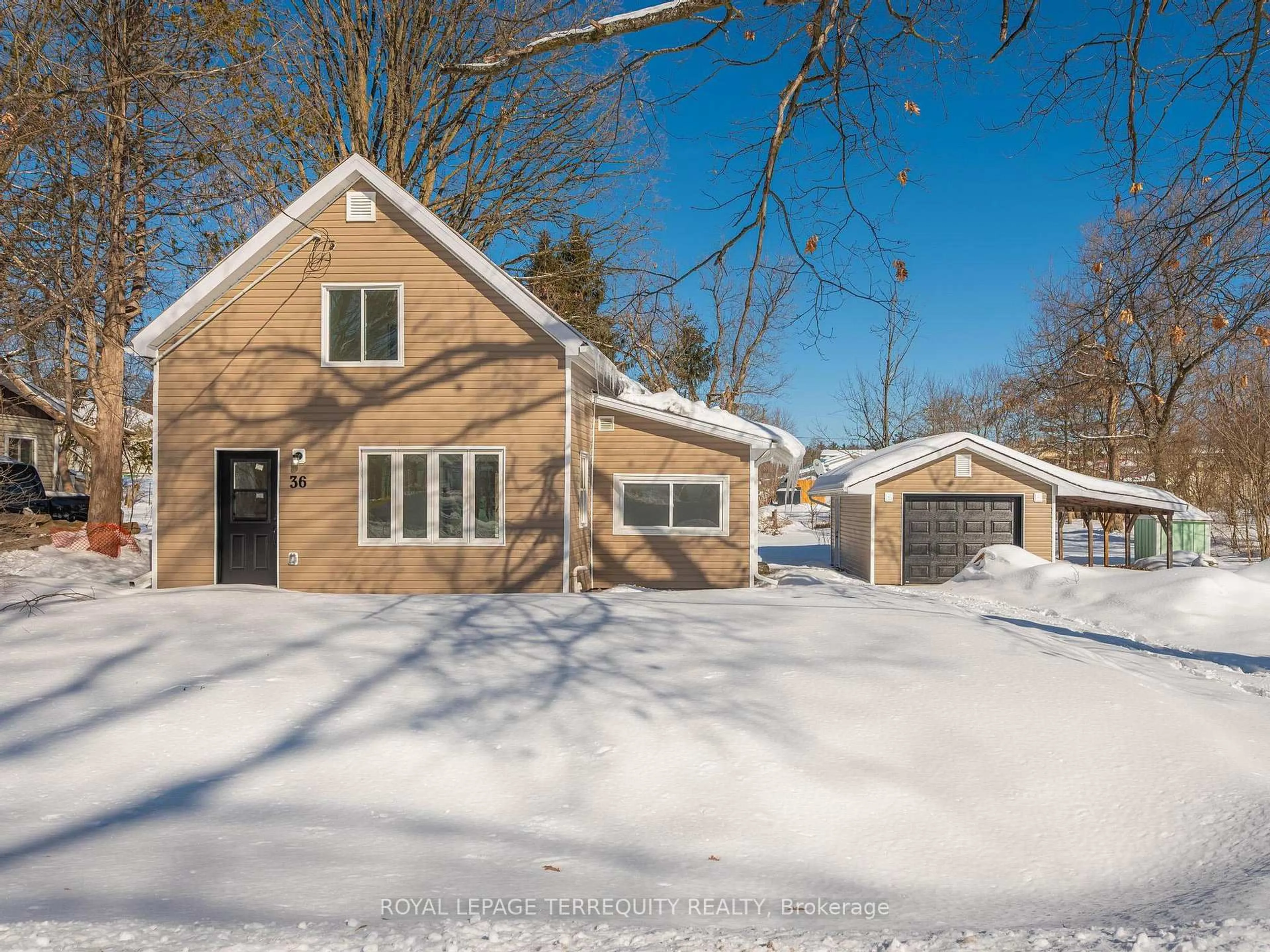 Unknown for 36 Pearce St, Limoges Ontario K0K 2M0