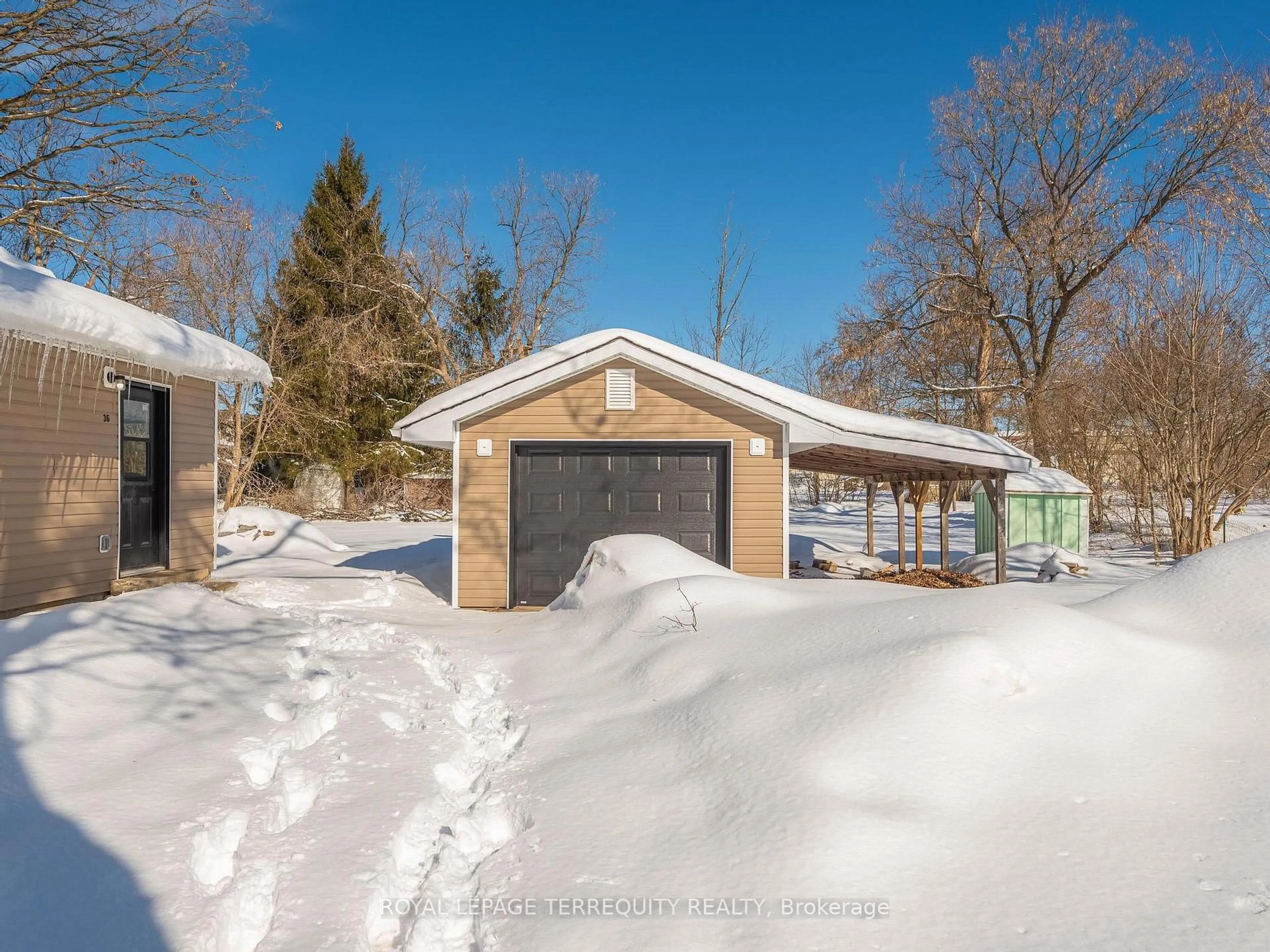 Unknown for 36 Pearce St, Limoges Ontario K0K 2M0