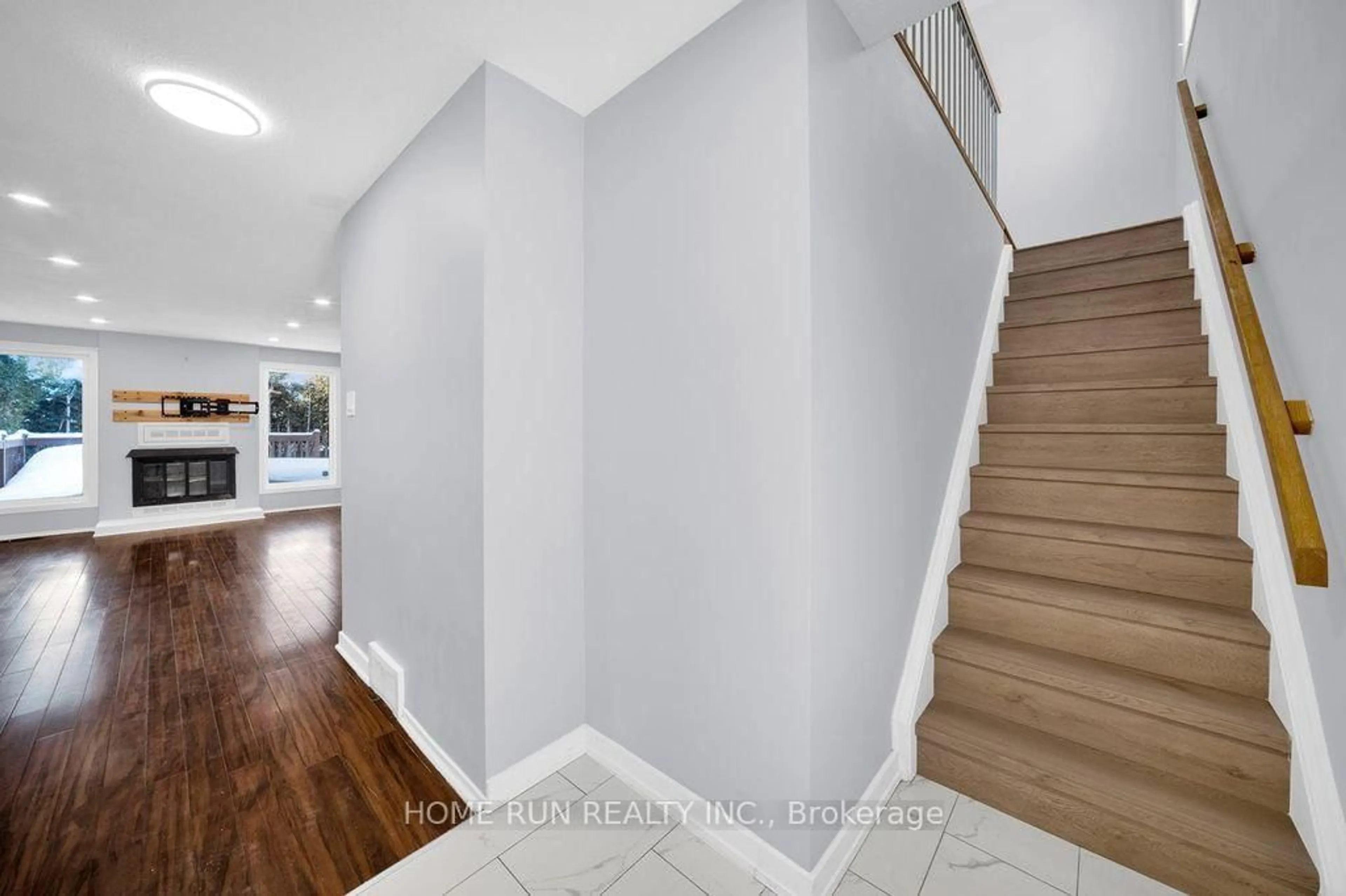 Unknown for 47 Coolspring Cres, Ottawa Ontario K2E 7M9