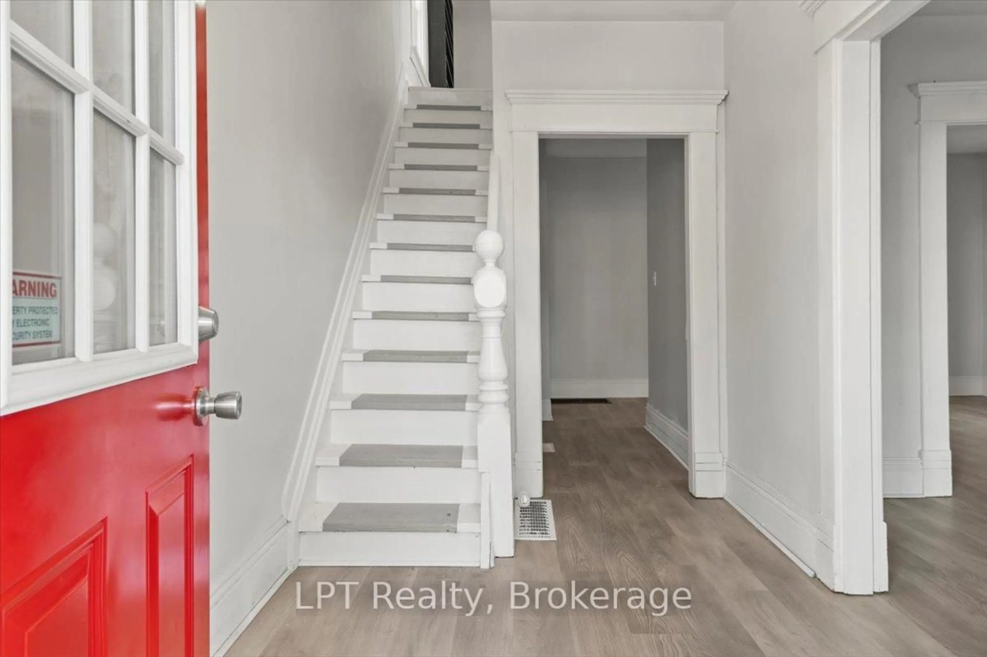 Indoor entryway for 650 Armour Rd, Peterborough Ontario K9H 1Z4