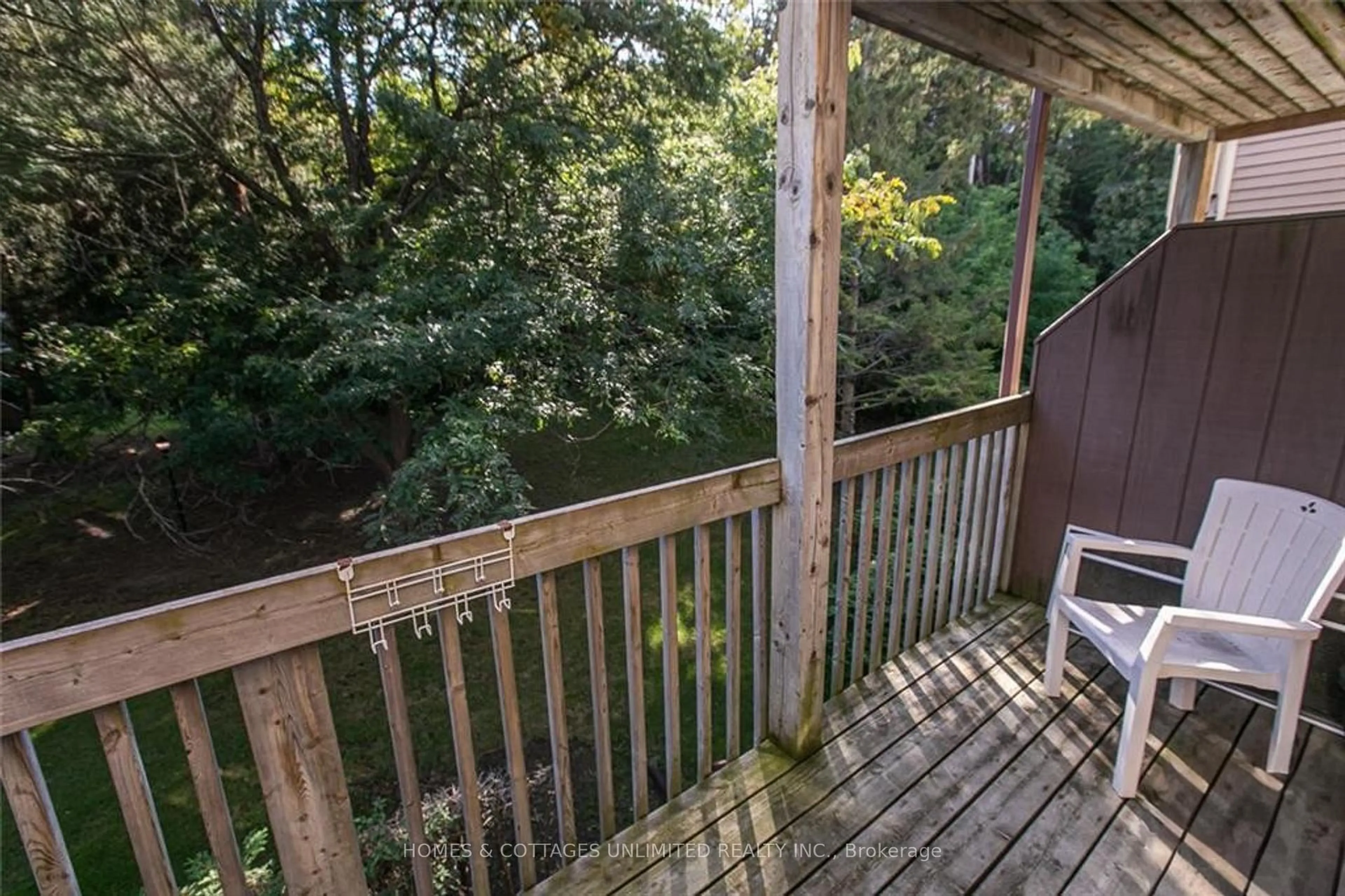 Patio, forest/trees view for 6750 B Jeanne Darc Blvd, Ottawa Ontario K1C 6E9