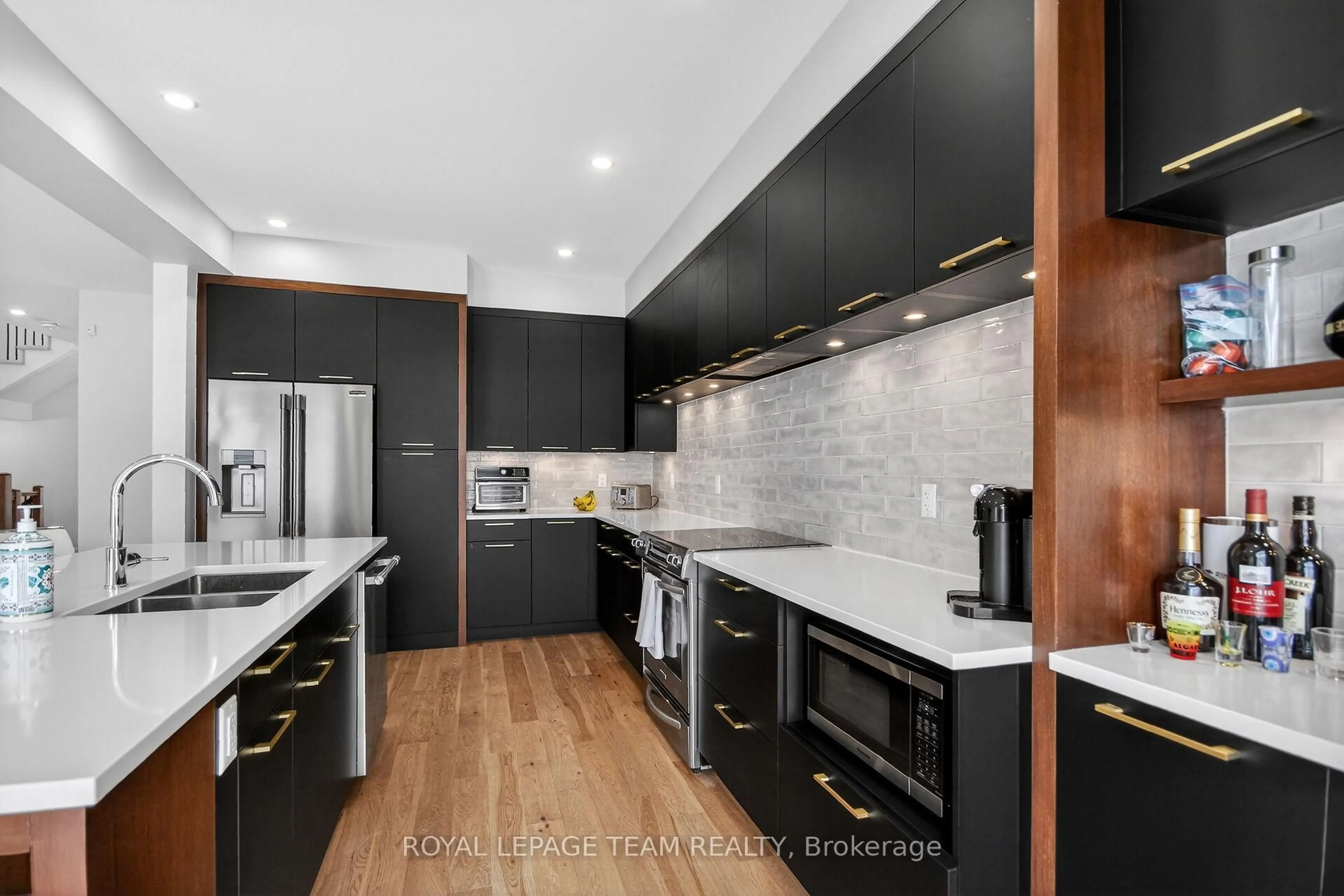 Contemporary kitchen, ceramic/tile floor for 988 Beckton Heights, Ottawa Ontario K2S 2X6