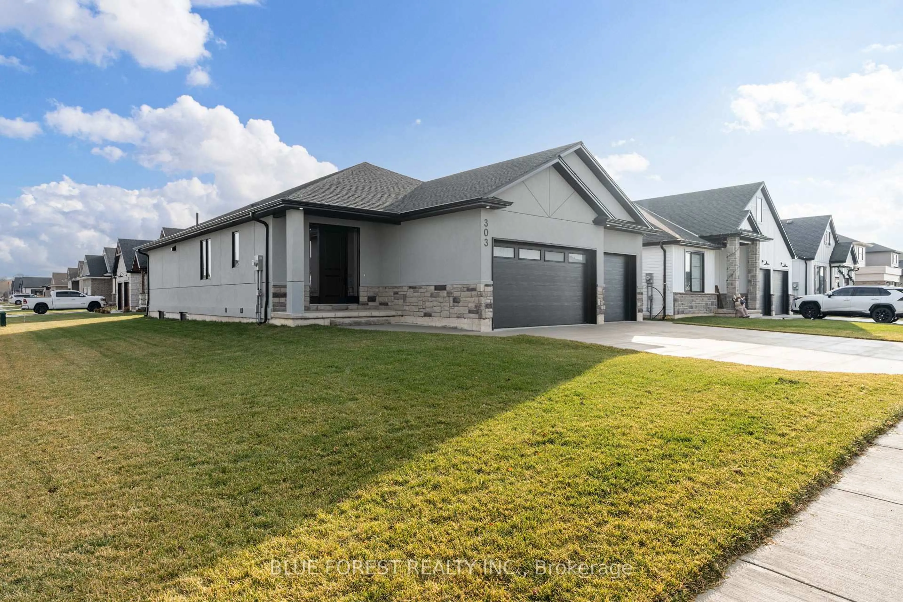 Home with vinyl exterior material, street for 303 Nancy St, Dutton/Dunwich Ontario N0L 1J0