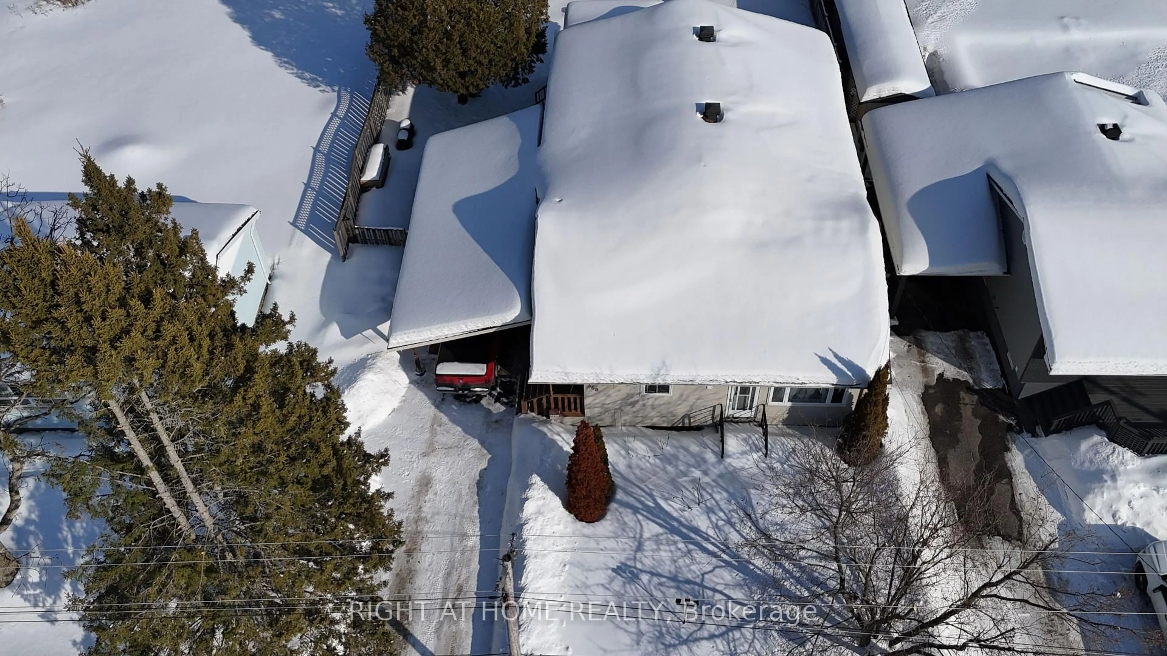 A pic from outside/outdoor area/front of a property/back of a property/a pic from drone, building for 368 Levesque St, West Nipissing Ontario P2B 3C9