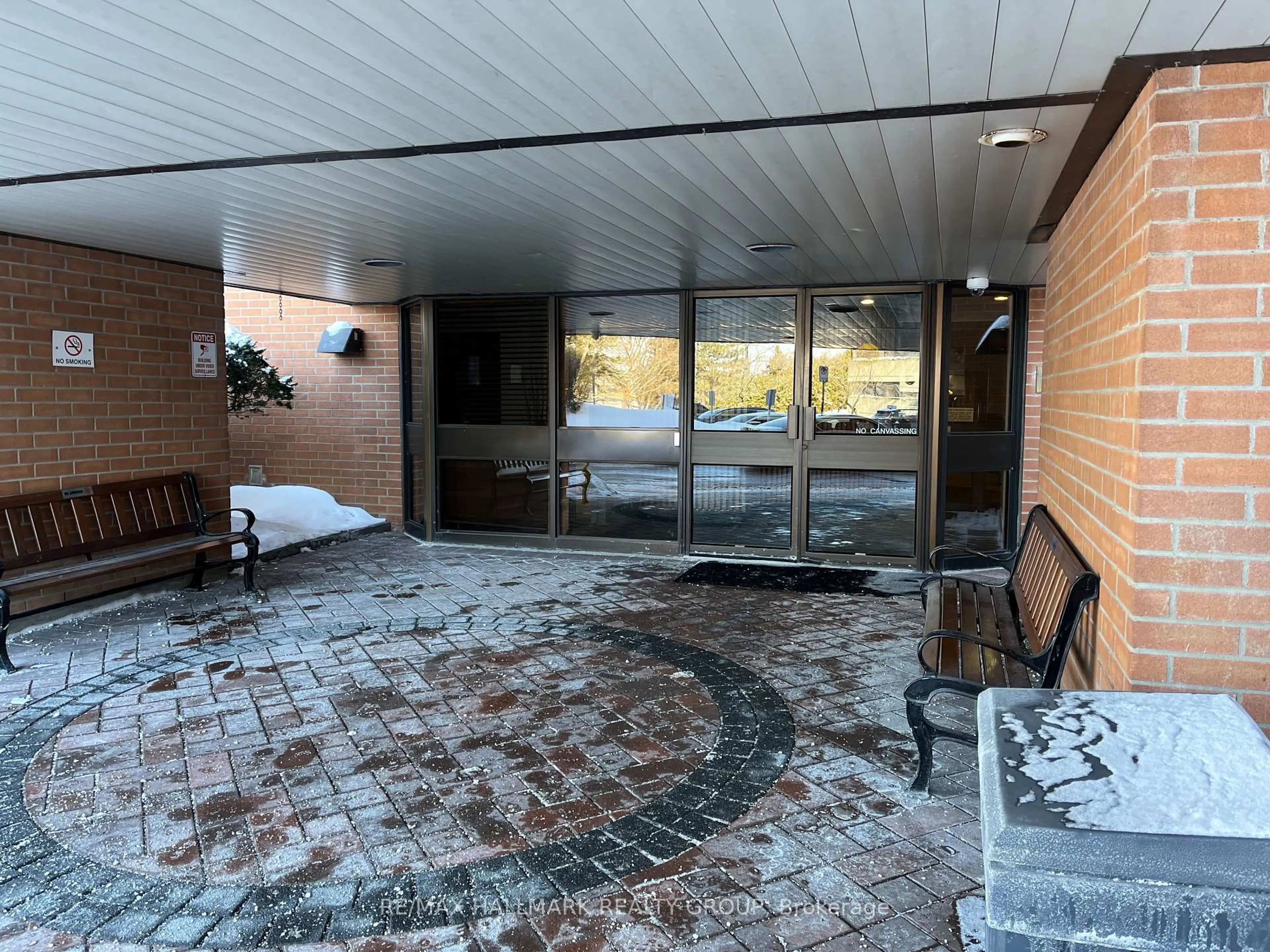 Unknown for 80 Sandcastle Dr #708, Ottawa Ontario K2H 9E7