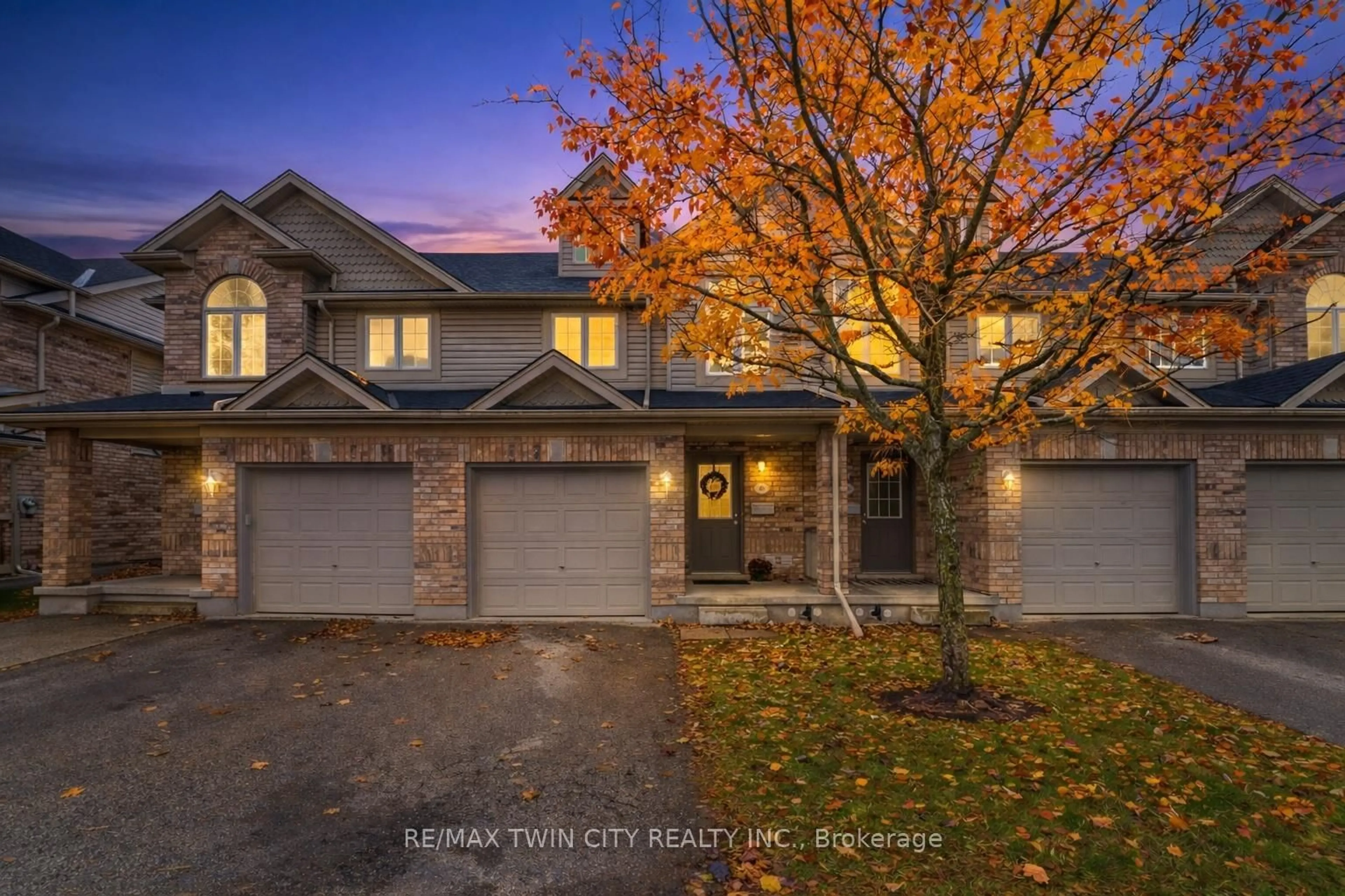 A pic from outside/outdoor area/front of a property/back of a property/a pic from drone, street for 1155 GORDON St #101, Guelph Ontario N1L 1S8