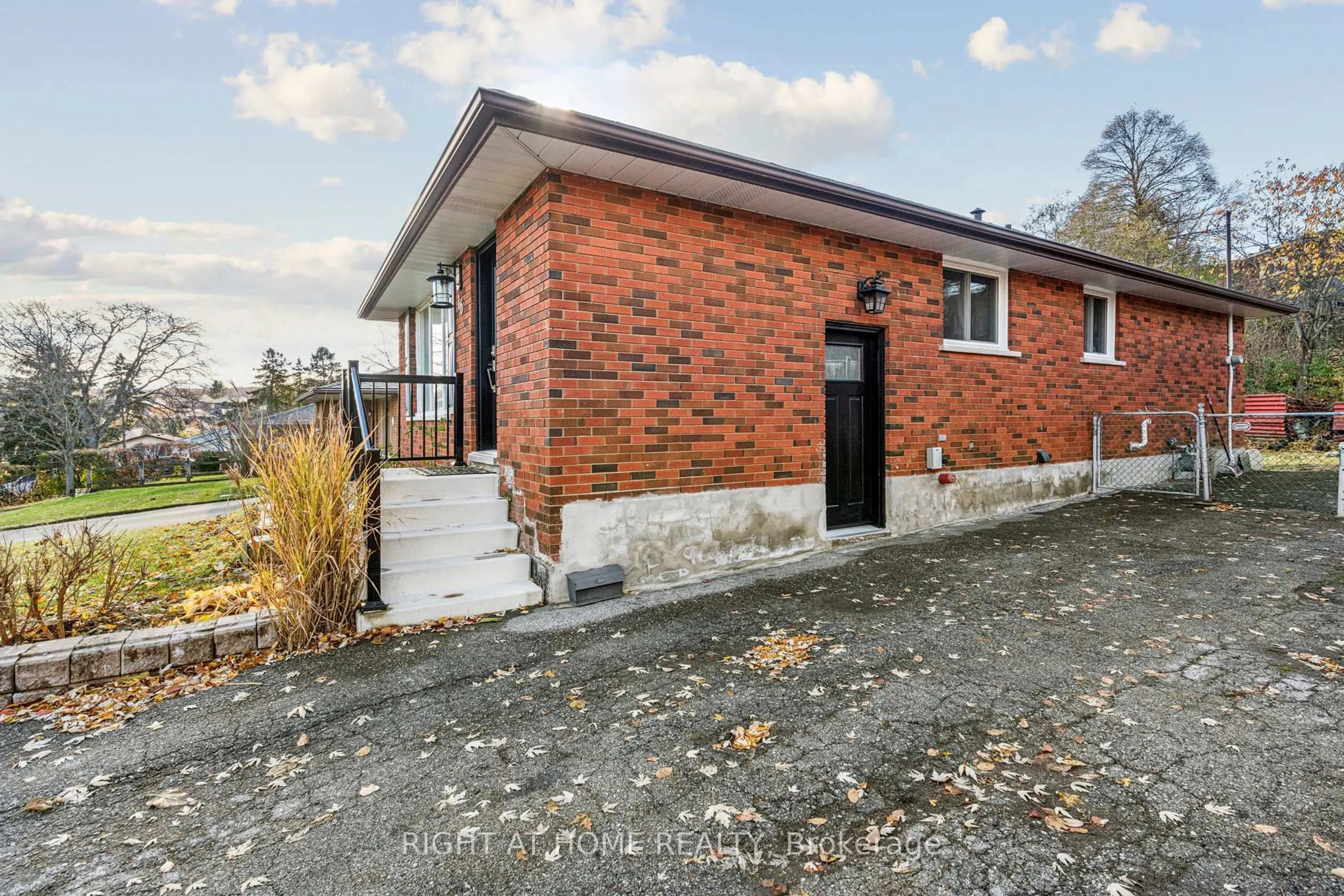 Home with brick exterior material, building for 16 Green Meadow Way, Hamilton Ontario L9H 3Z3