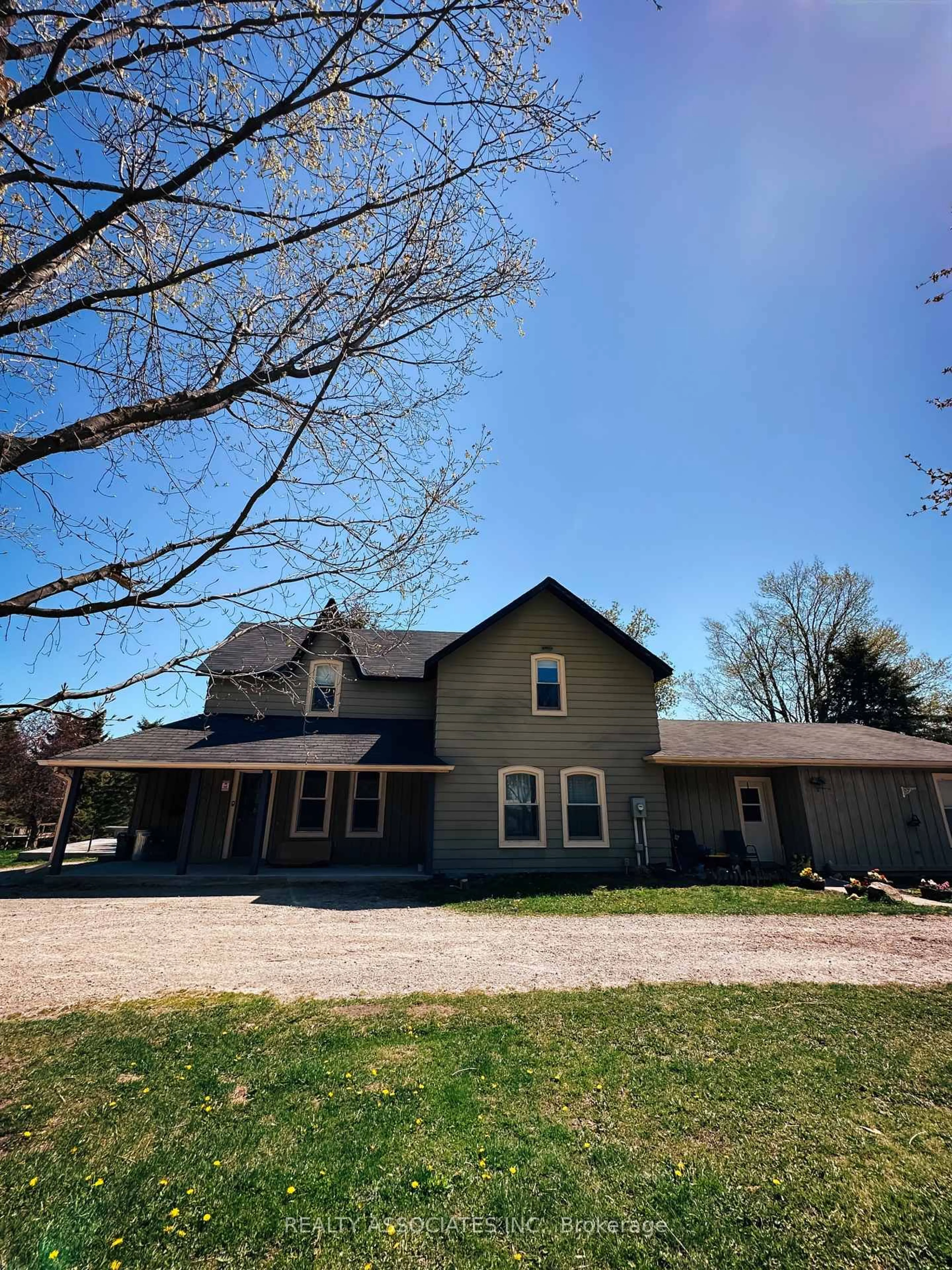 A pic from outside/outdoor area/front of a property/back of a property/a pic from drone, street for 486289 30th Sdrd, Mono Ontario L9V 1G7