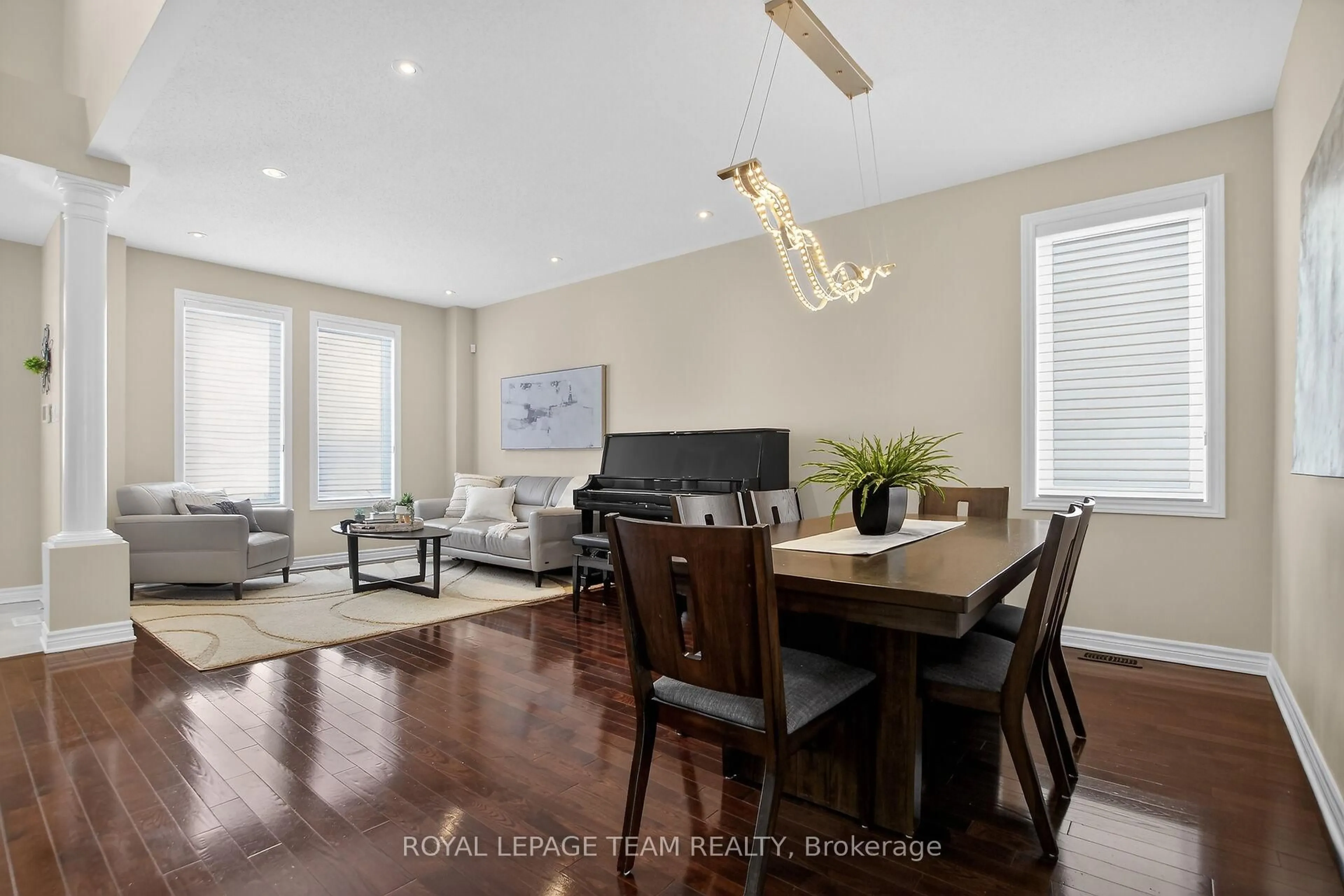 Unknown for 379 Langrell Cres, Ottawa Ontario K2J 5R8