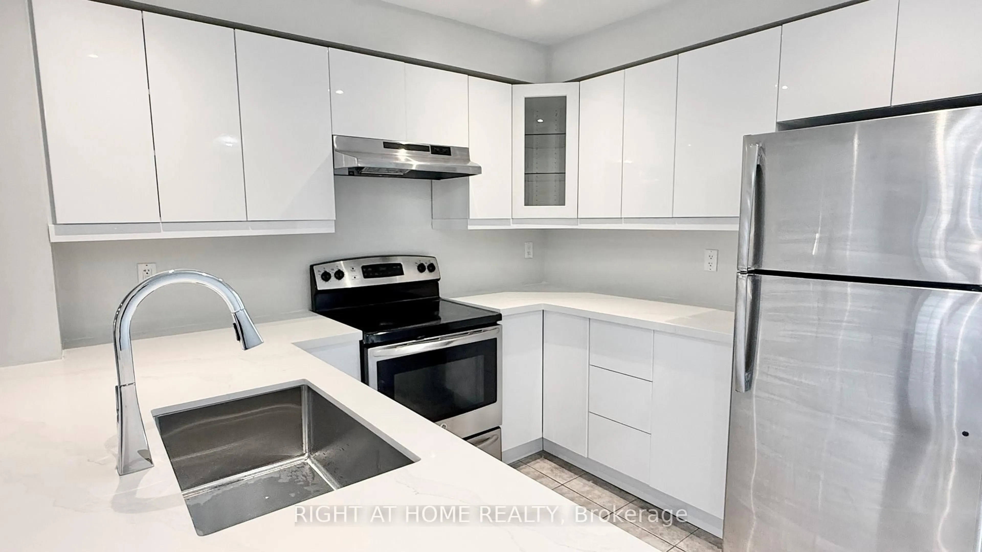 Standard kitchen, ceramic/tile floor for 87 Mayland Tr, Hamilton Ontario L8J 0G4