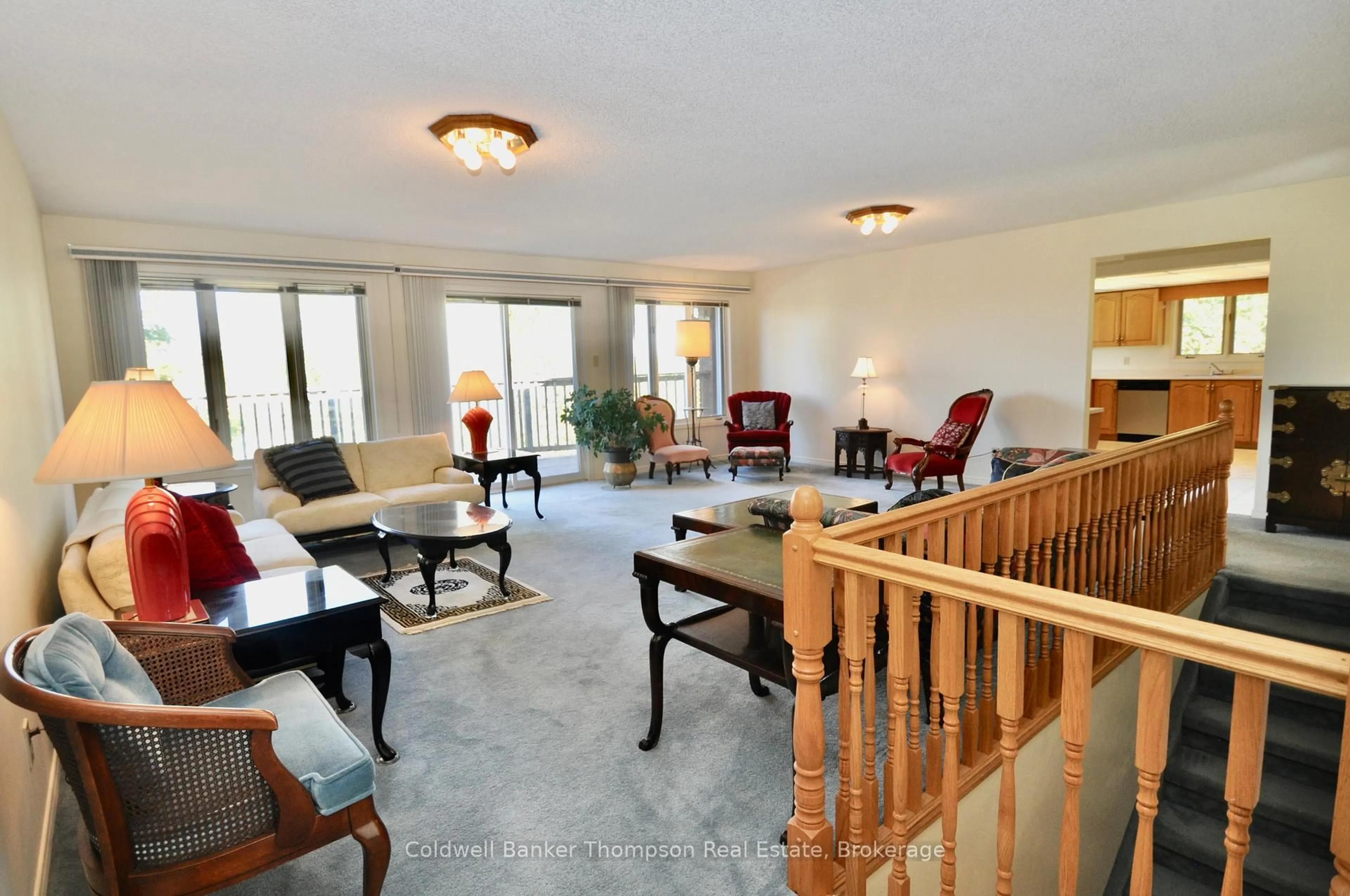 Living room with furniture, unknown for 625 Bayshore Blvd, Huntsville Ontario P1H 1Z1