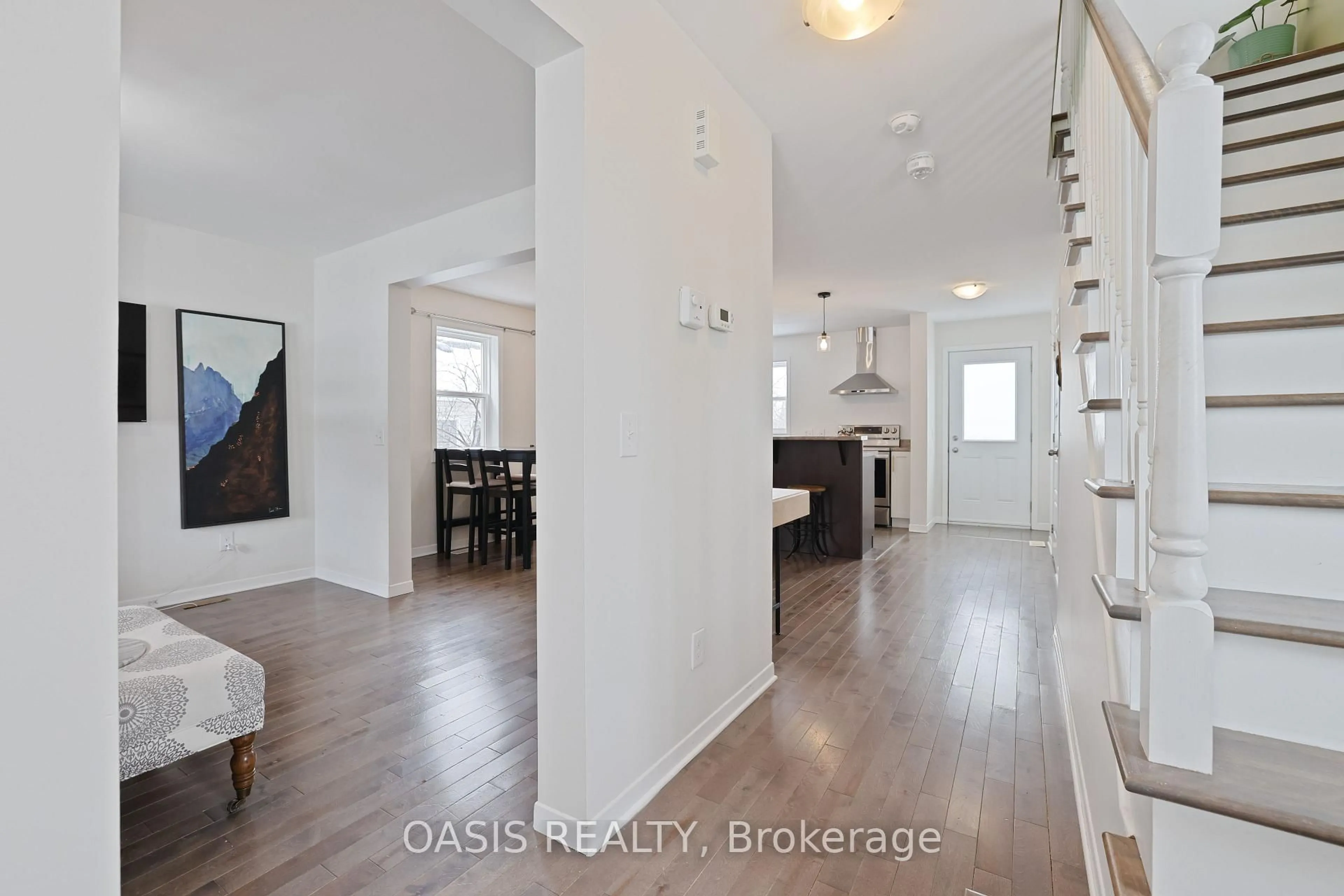 Indoor entryway for 61 Herriott St, Carleton Place Ontario K7C 2A6