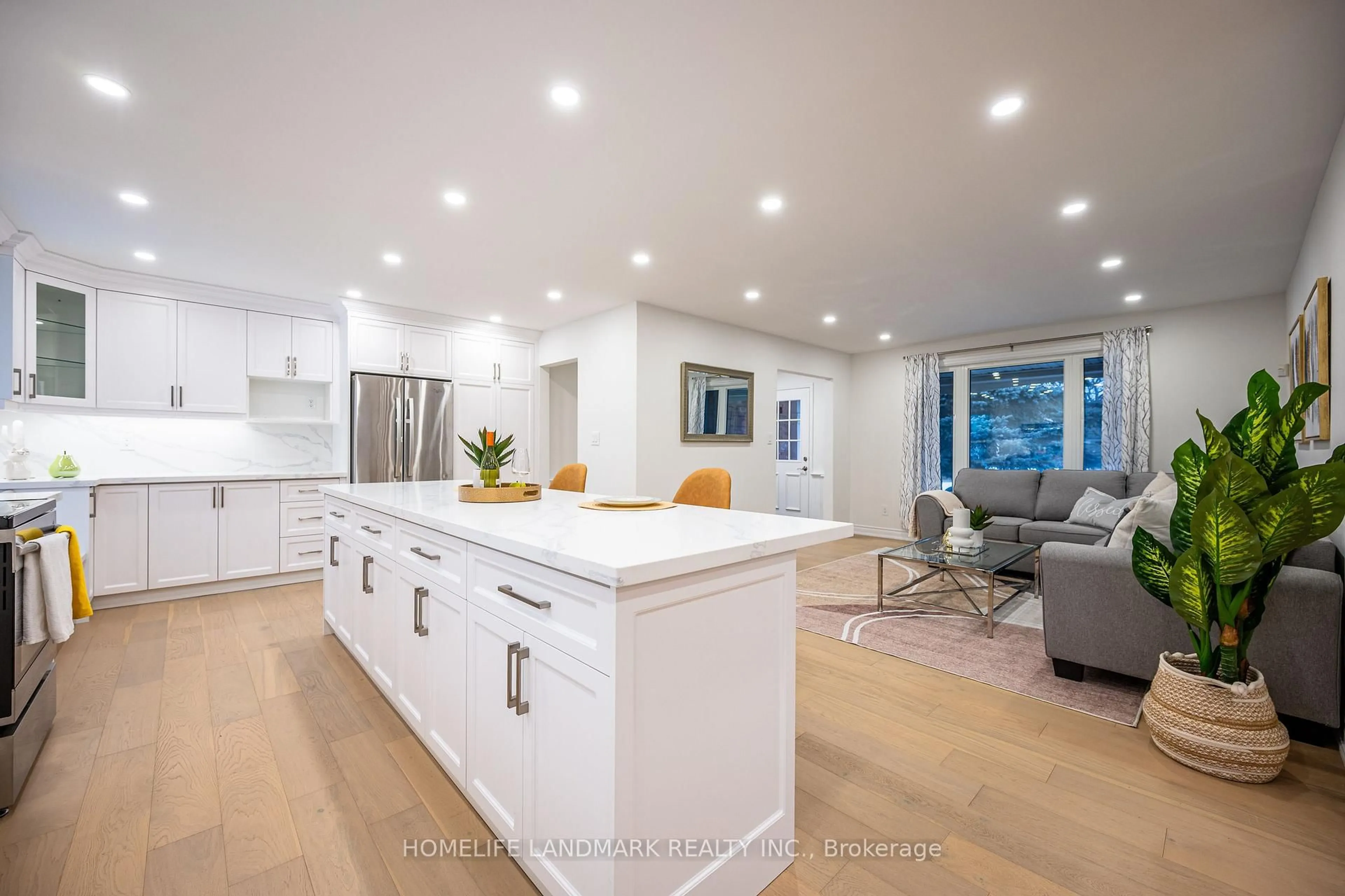 Open concept kitchen, unknown for 20 Fireside Dr, Hamilton Ontario L8N 2Z7