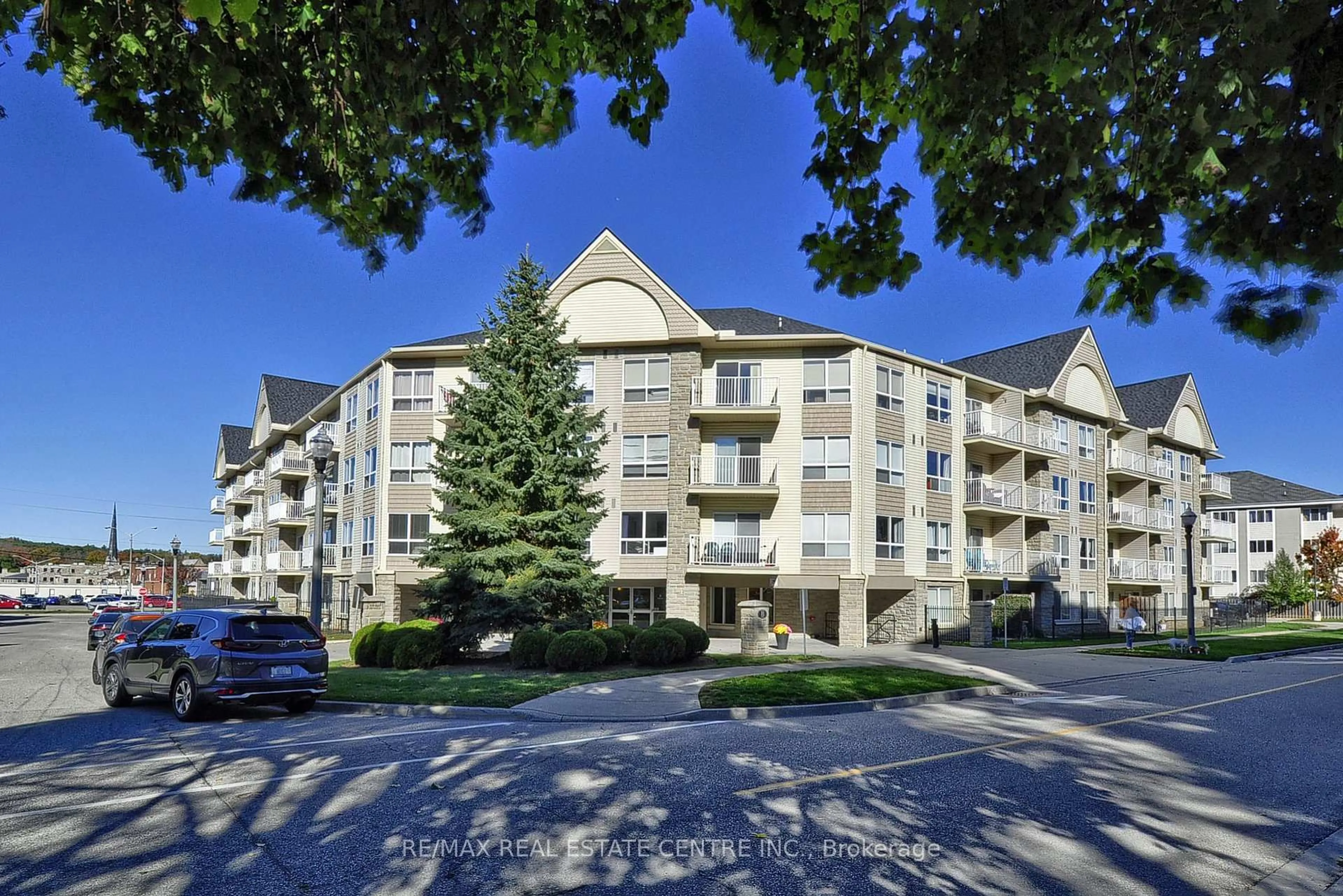 Patio, unknown for 8 Harris St #302, Cambridge Ontario N1R 8R1