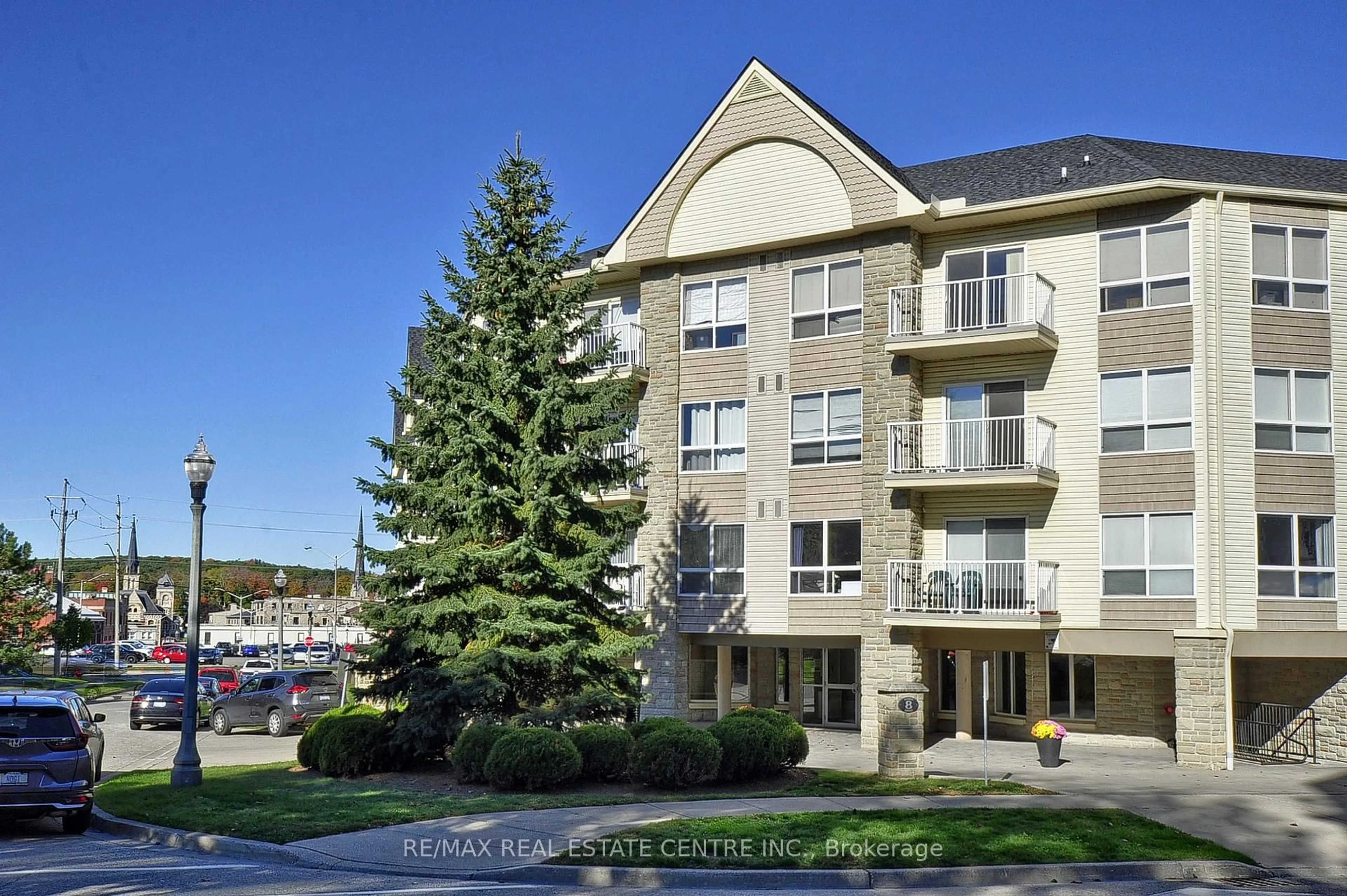 Unknown for 8 Harris St #302, Cambridge Ontario N1R 8R1