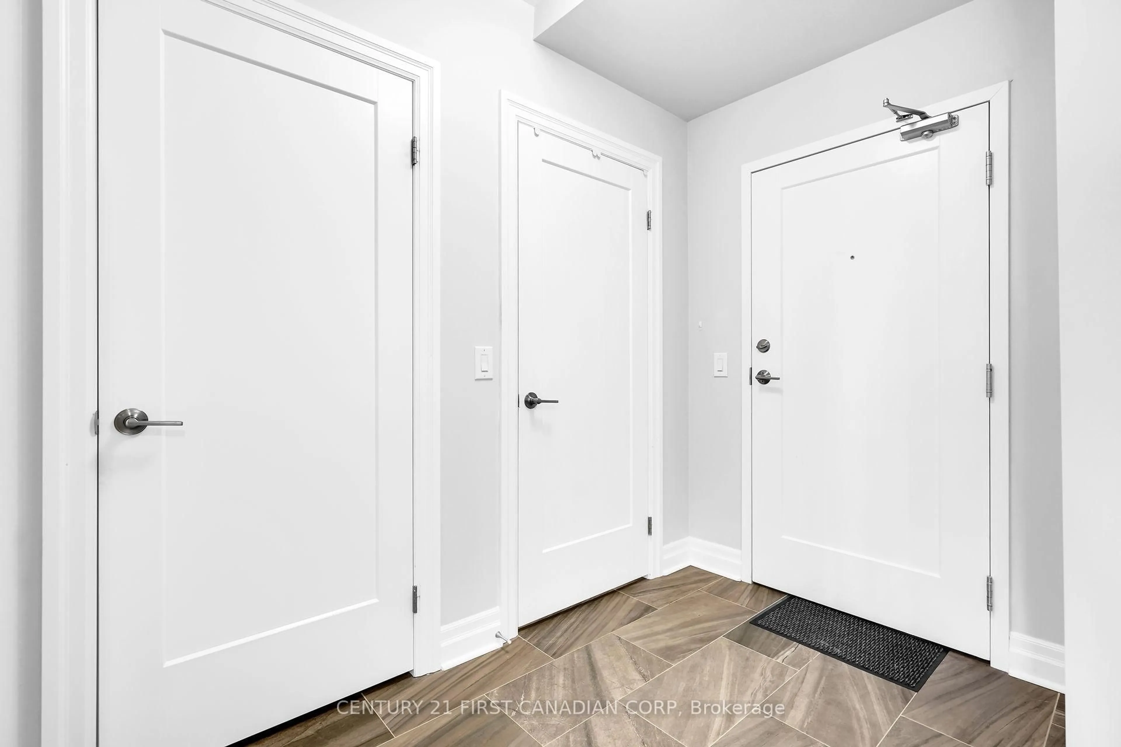 Indoor entryway for 505 TALBOT St #803, London East Ontario N6A 2S6