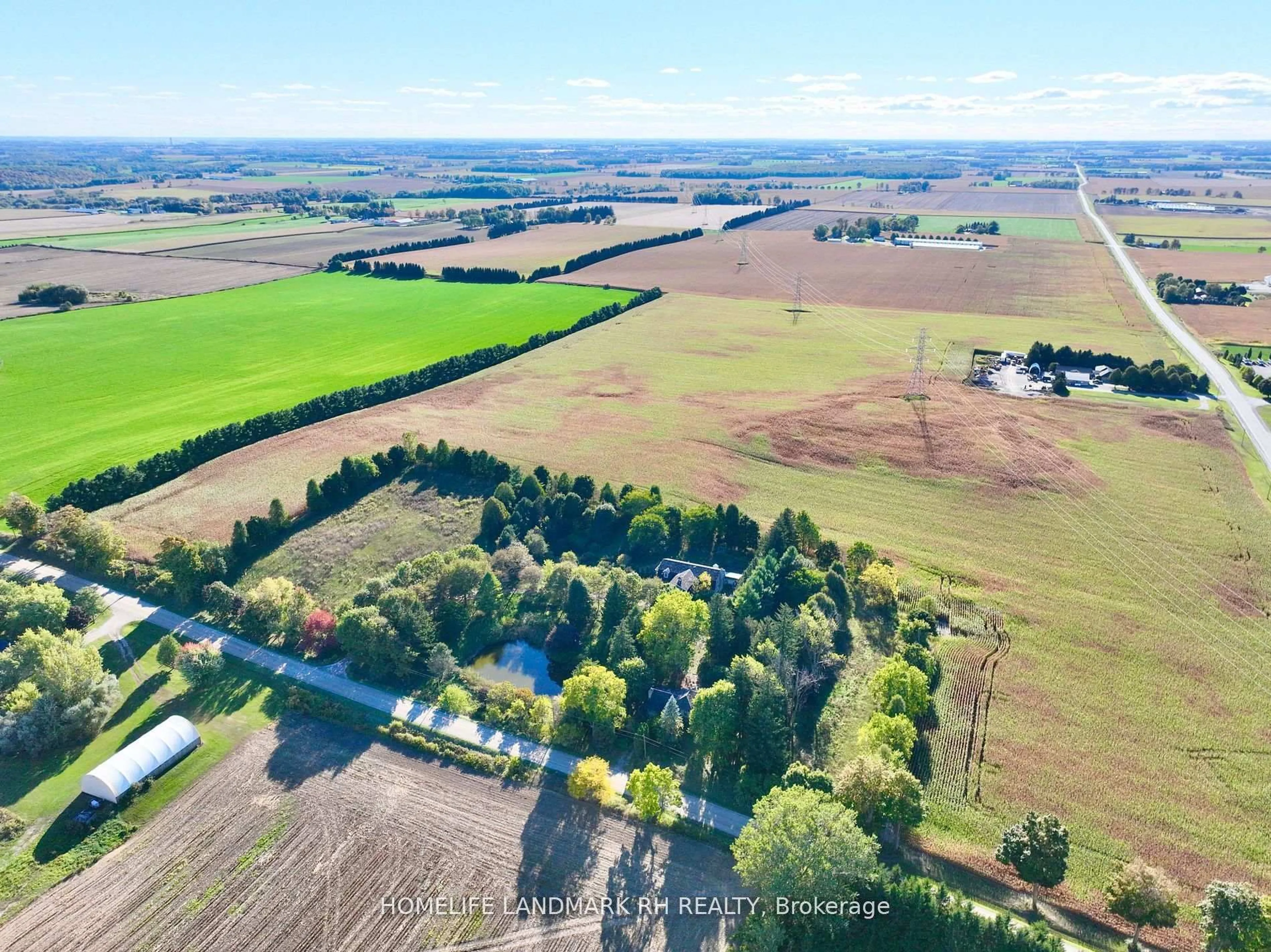 A pic from outside/outdoor area/front of a property/back of a property/a pic from drone, unknown for 496217 10th Line, East Zorra-Tavistock Ontario N0B 2R0