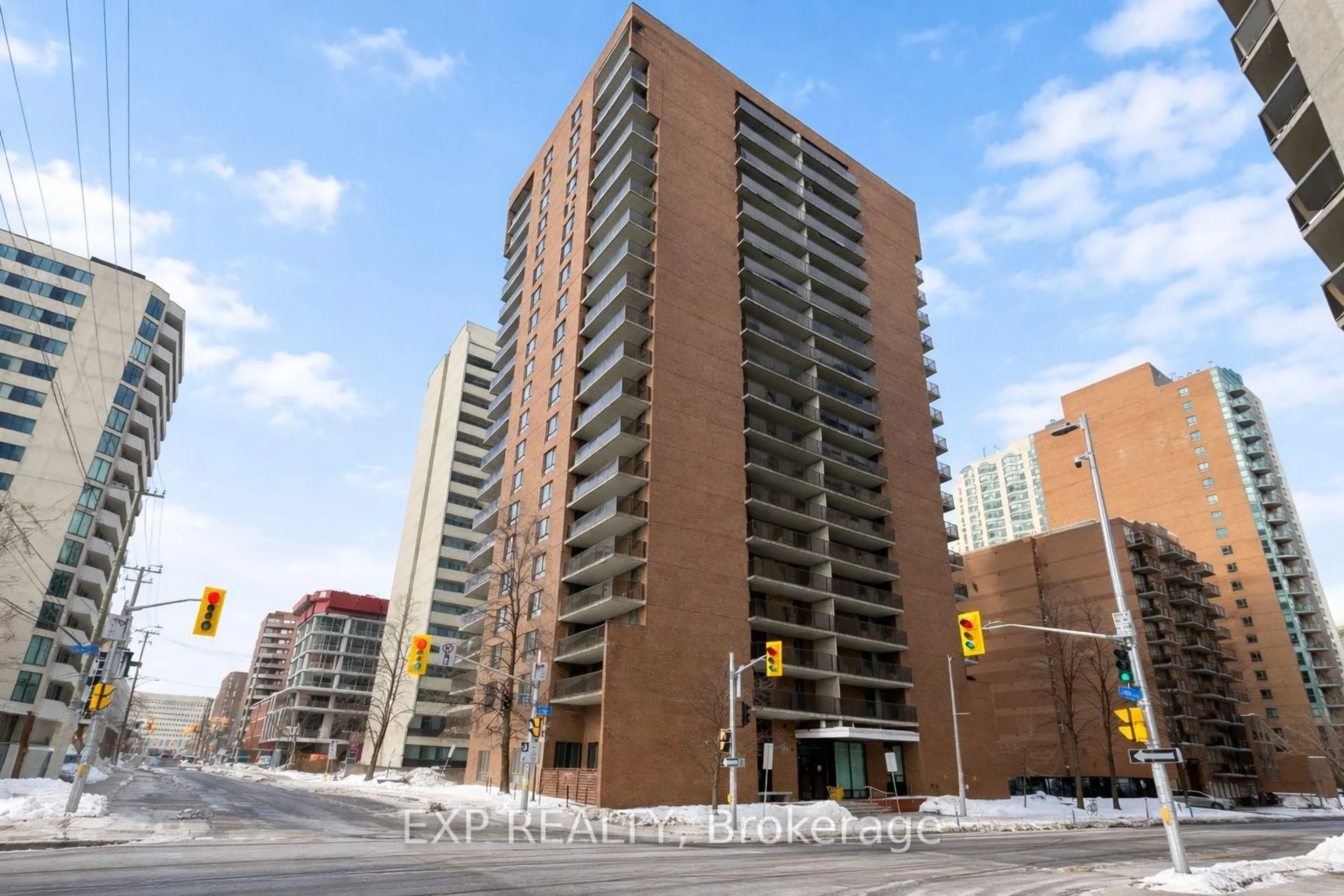 Unknown for 475 Laurier Ave #705, Ottawa Ontario K1R 7X1