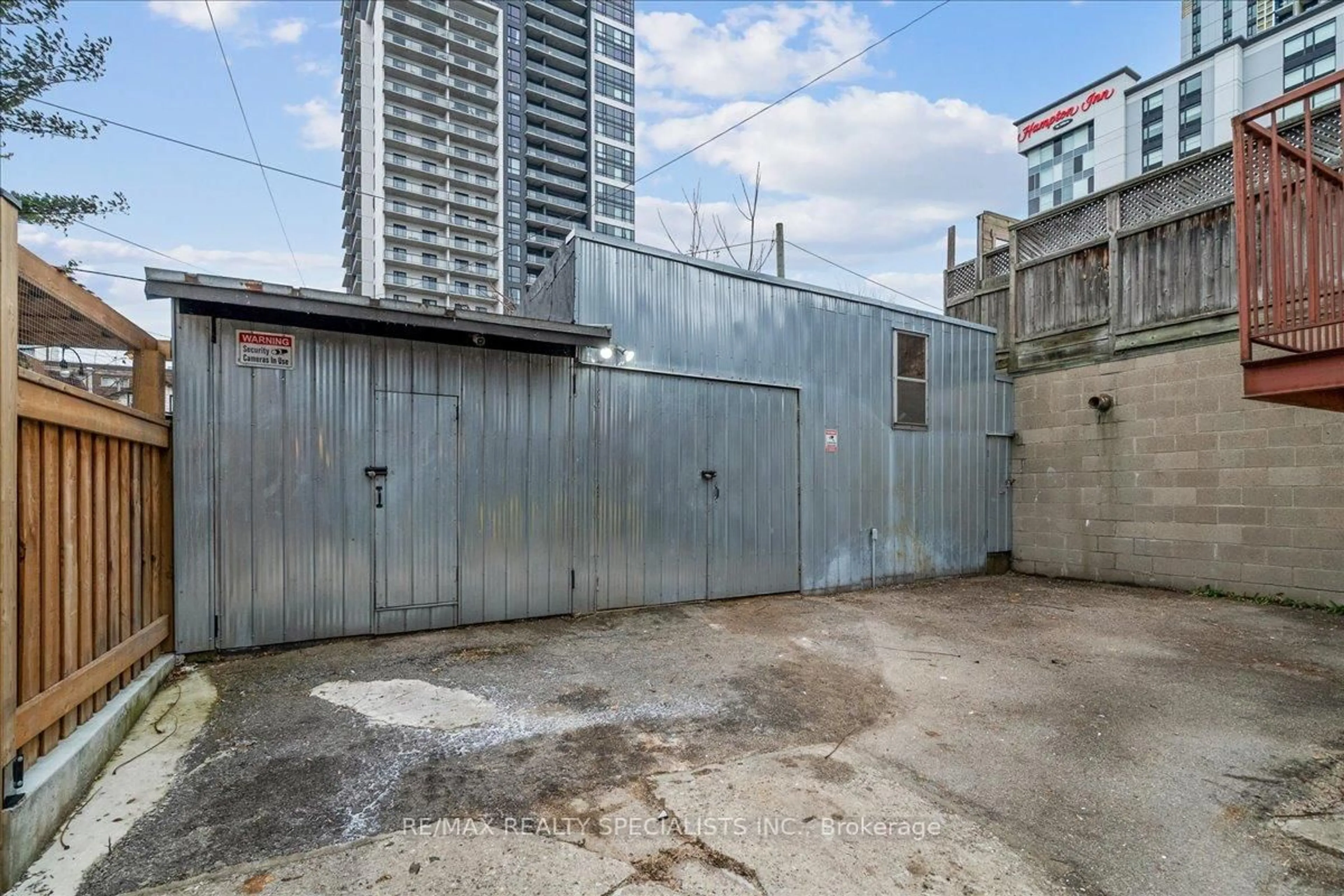 Unknown for 183 Market St, Hamilton Ontario L8R 1P1