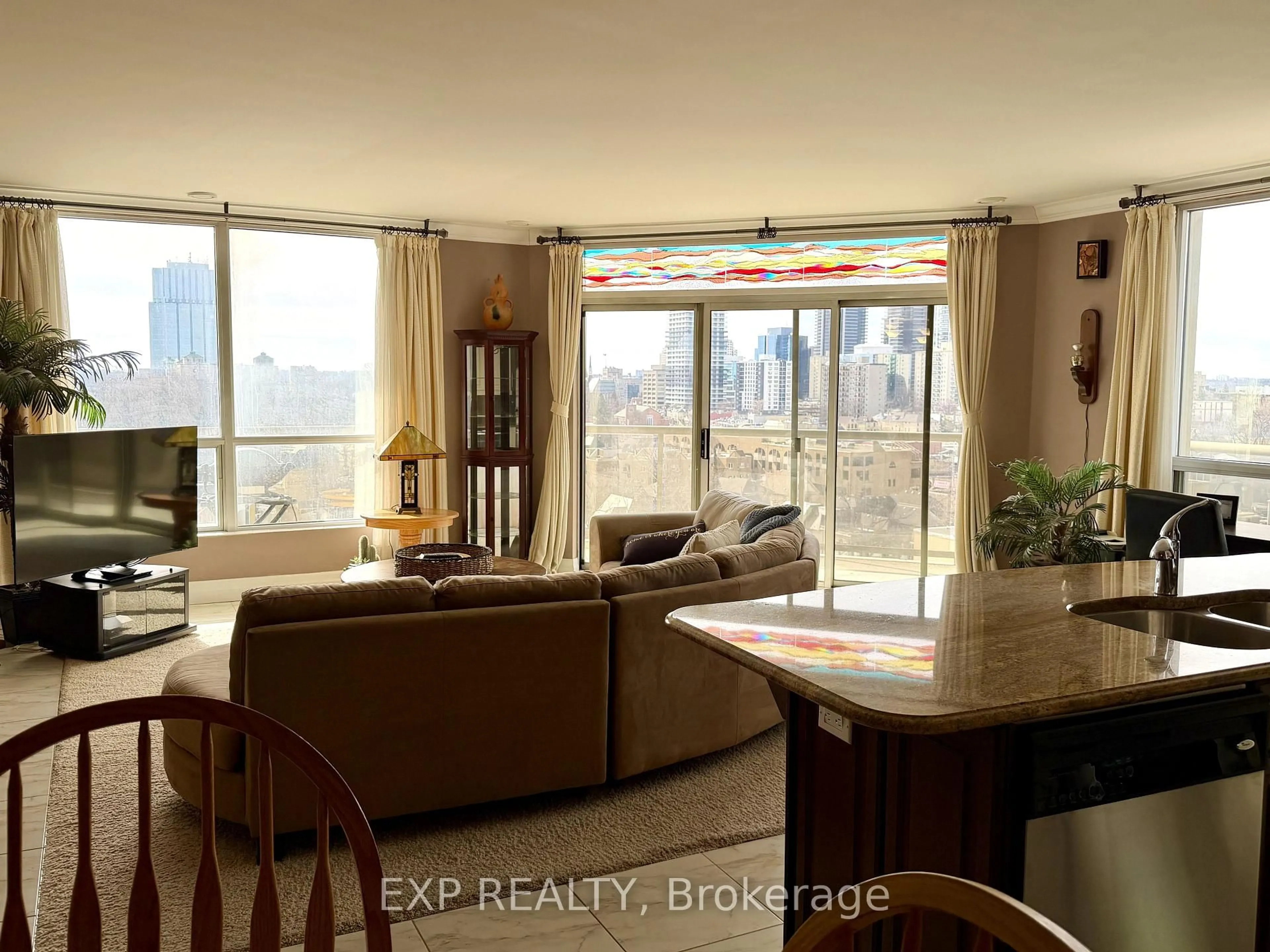 Unknown for 250 Pall Mall St #1106, London East Ontario N6A 6K3