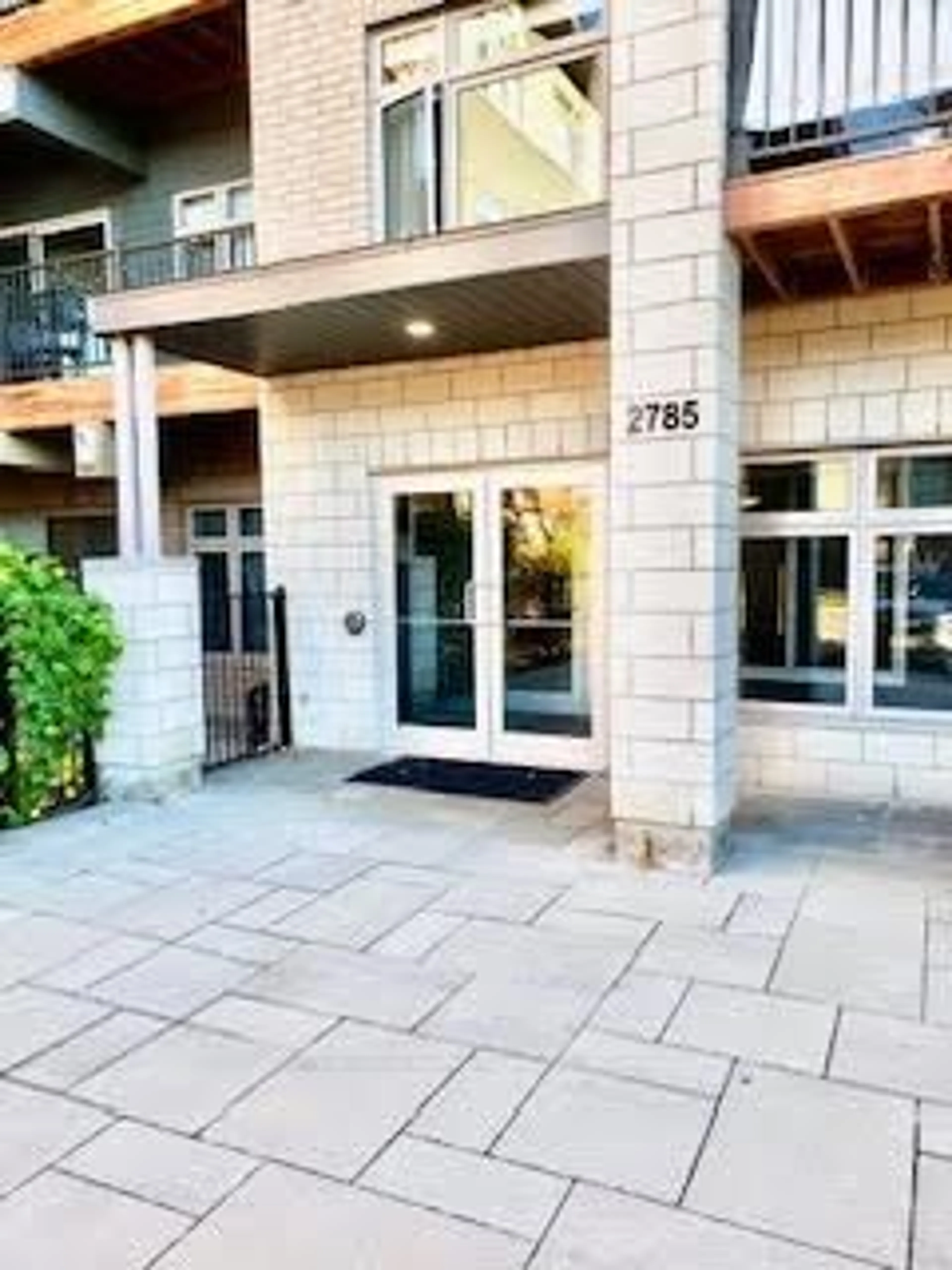 Unknown for 2785 Baseline Rd #218, Ottawa Ontario K2H 0B7