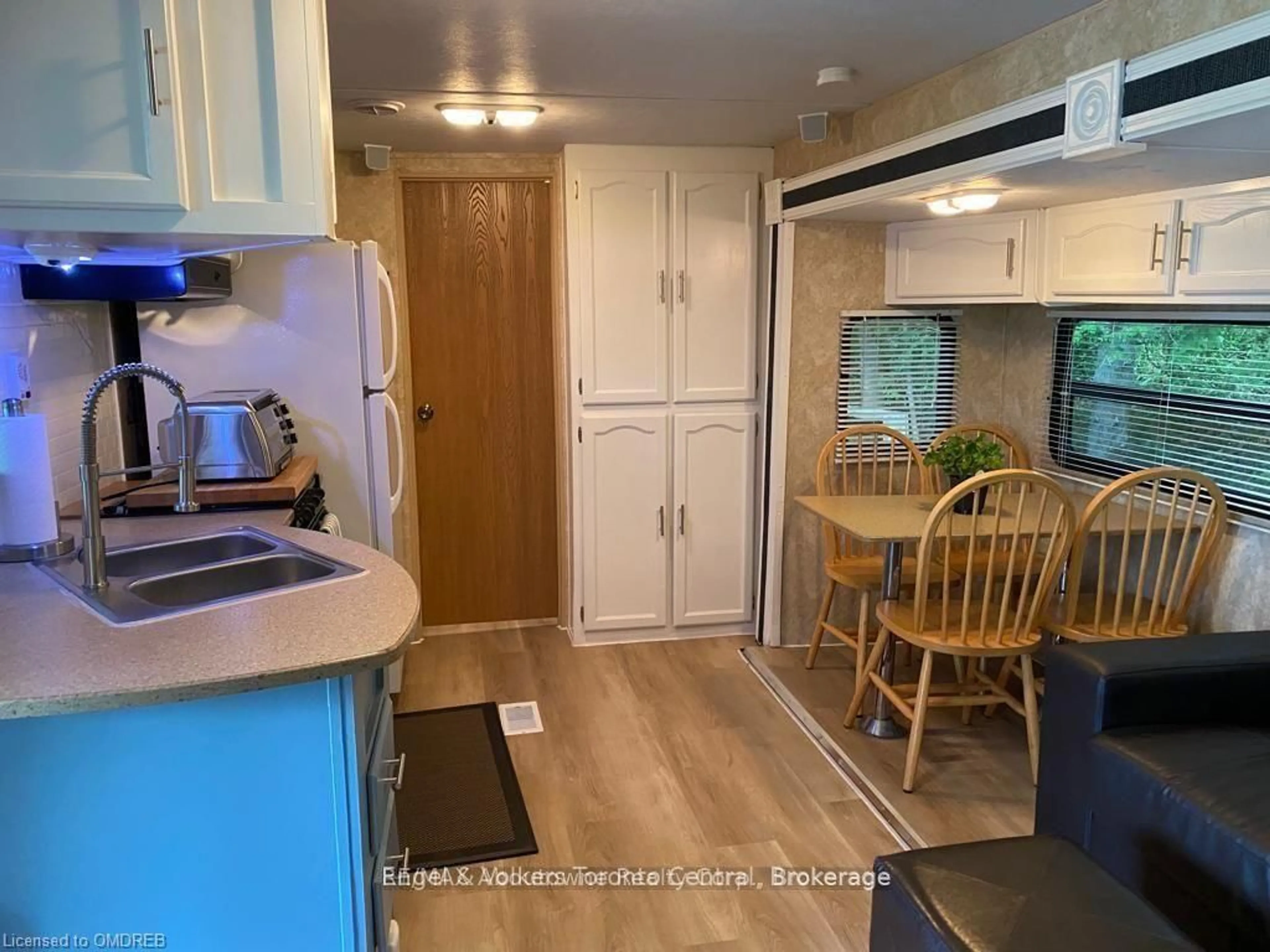Standard kitchen, unknown for 7489 SIDEROAD 5 E #L 9, Wellington North Ontario N0G 2L0