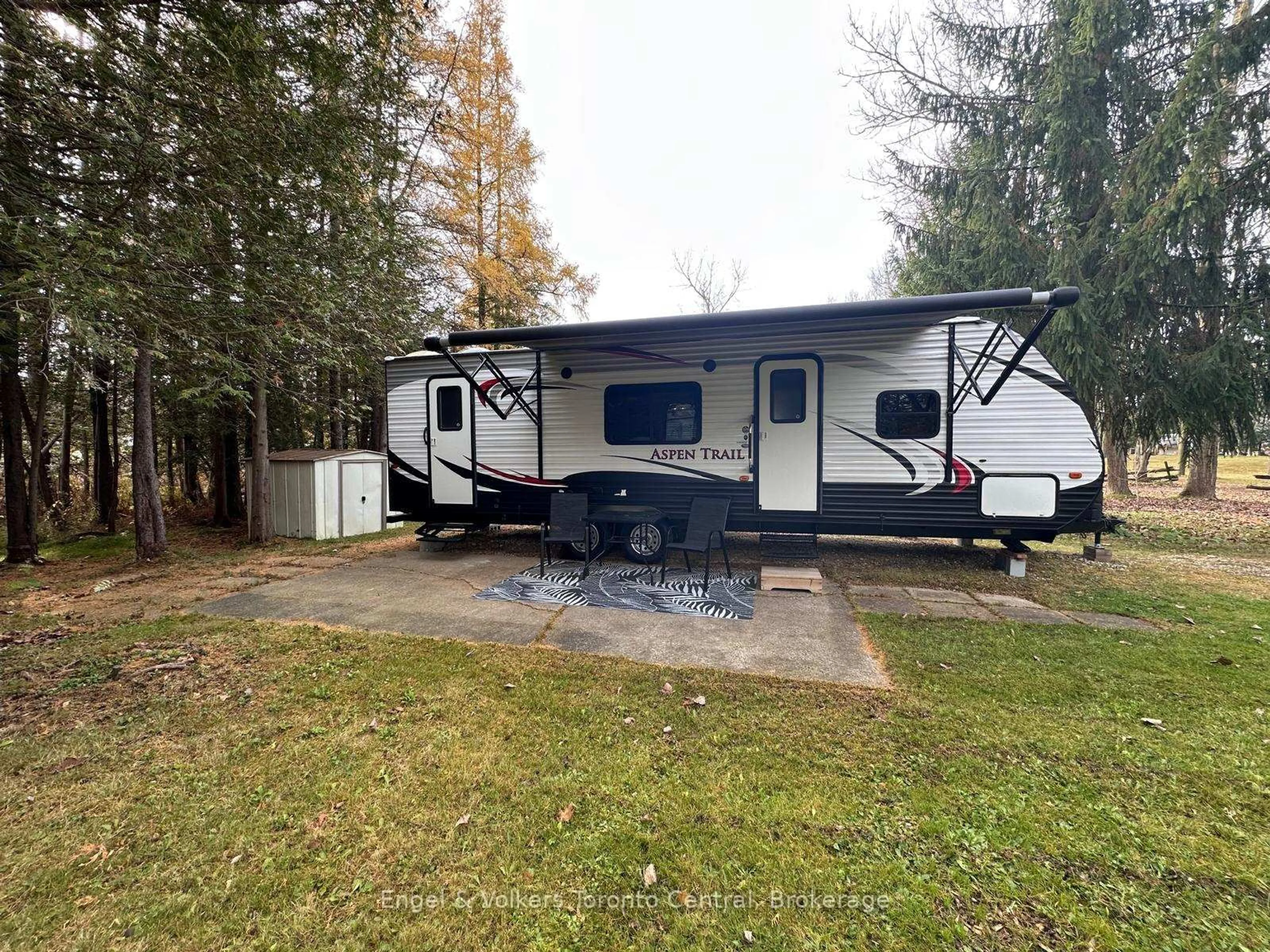 Unknown for 7489 SIDEROAD 5 #W 32, Wellington North Ontario N0G 2L0