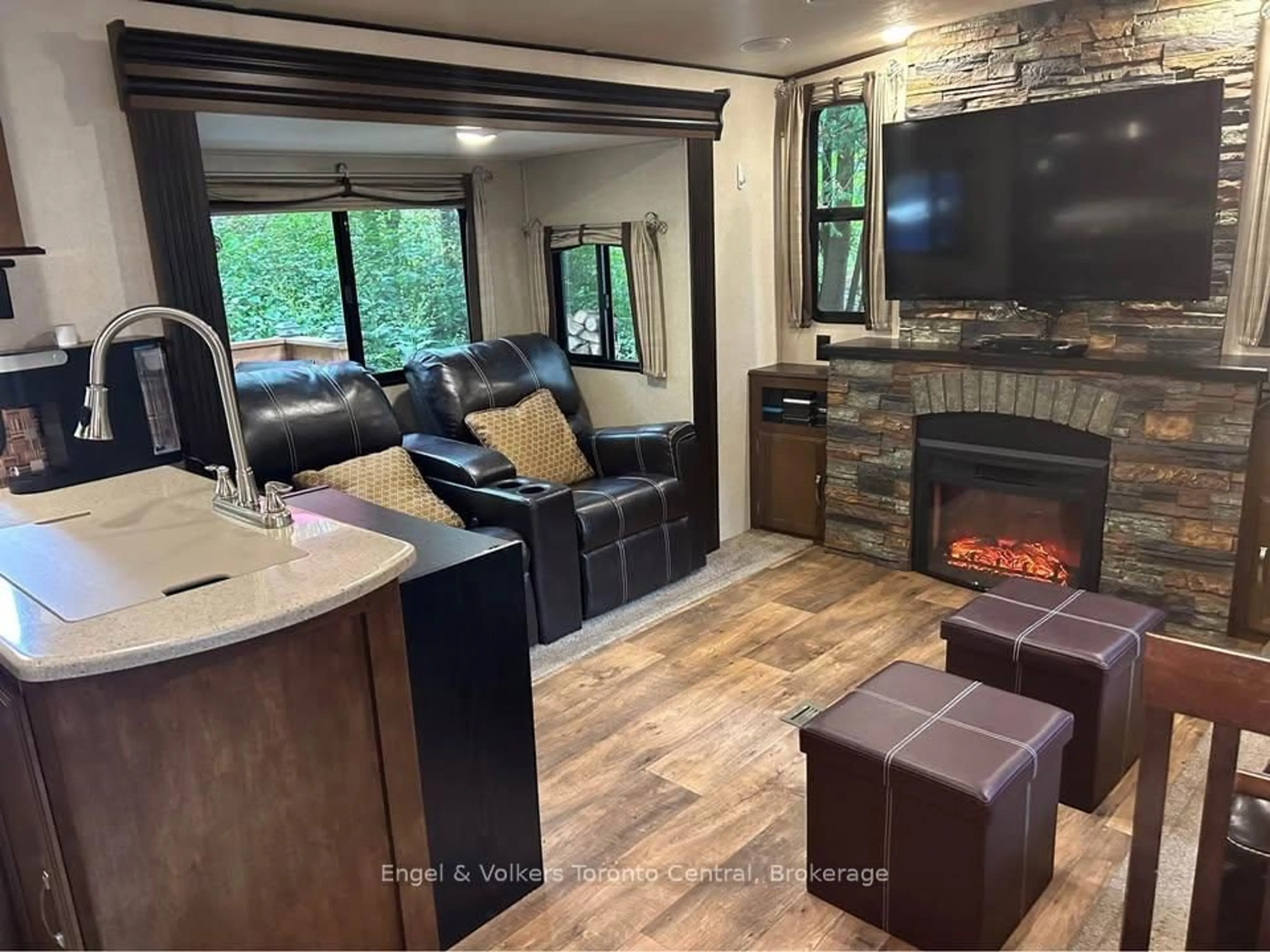 Home theater for 7489 SIDERAOD 5 E #H 21, Wellington North Ontario N0G 2L0