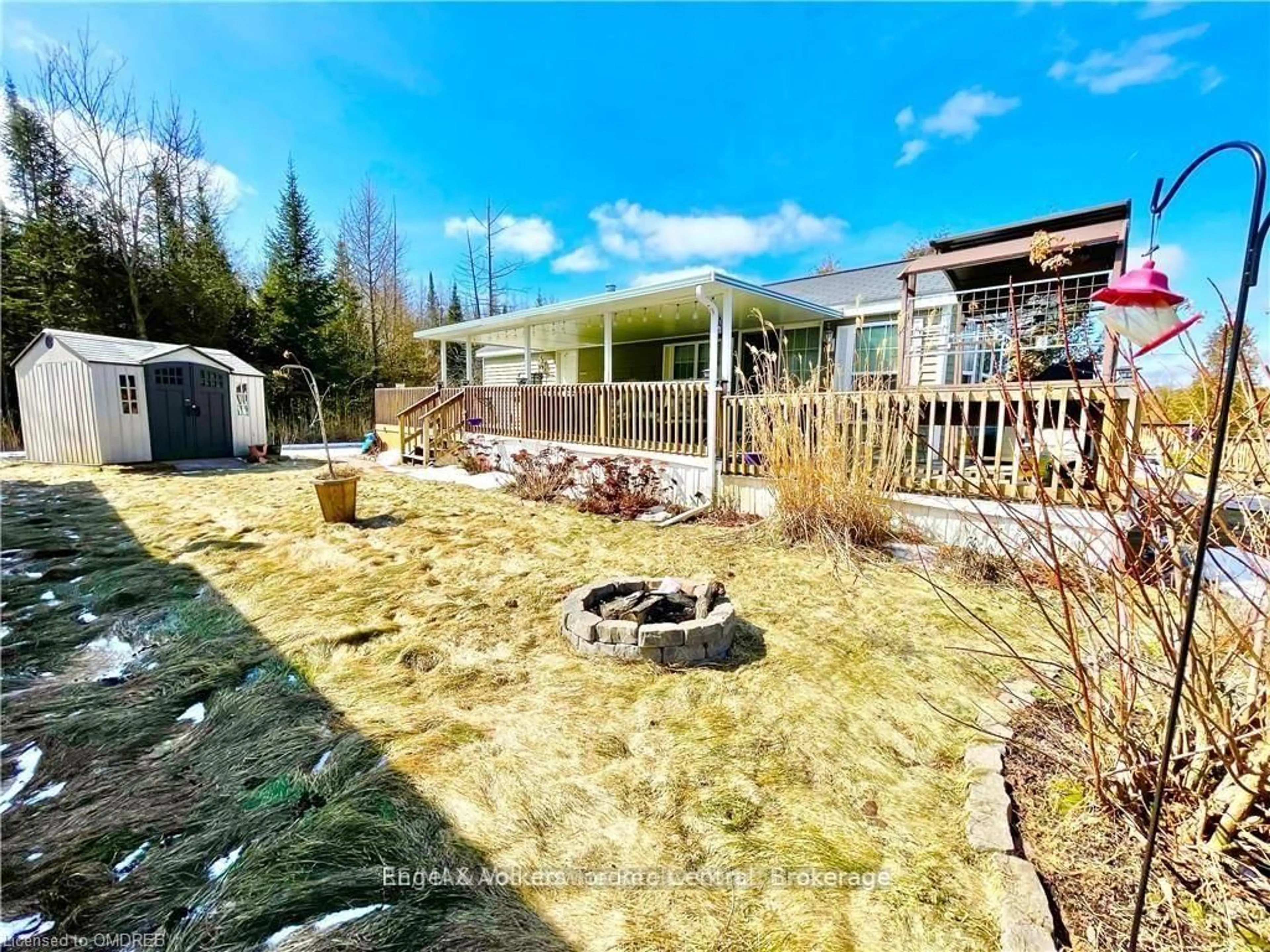 A pic from outside/outdoor area/front of a property/back of a property/a pic from drone, unknown for 7489 SIDEROAD 5 #T106, Wellington North Ontario N0G 2L0