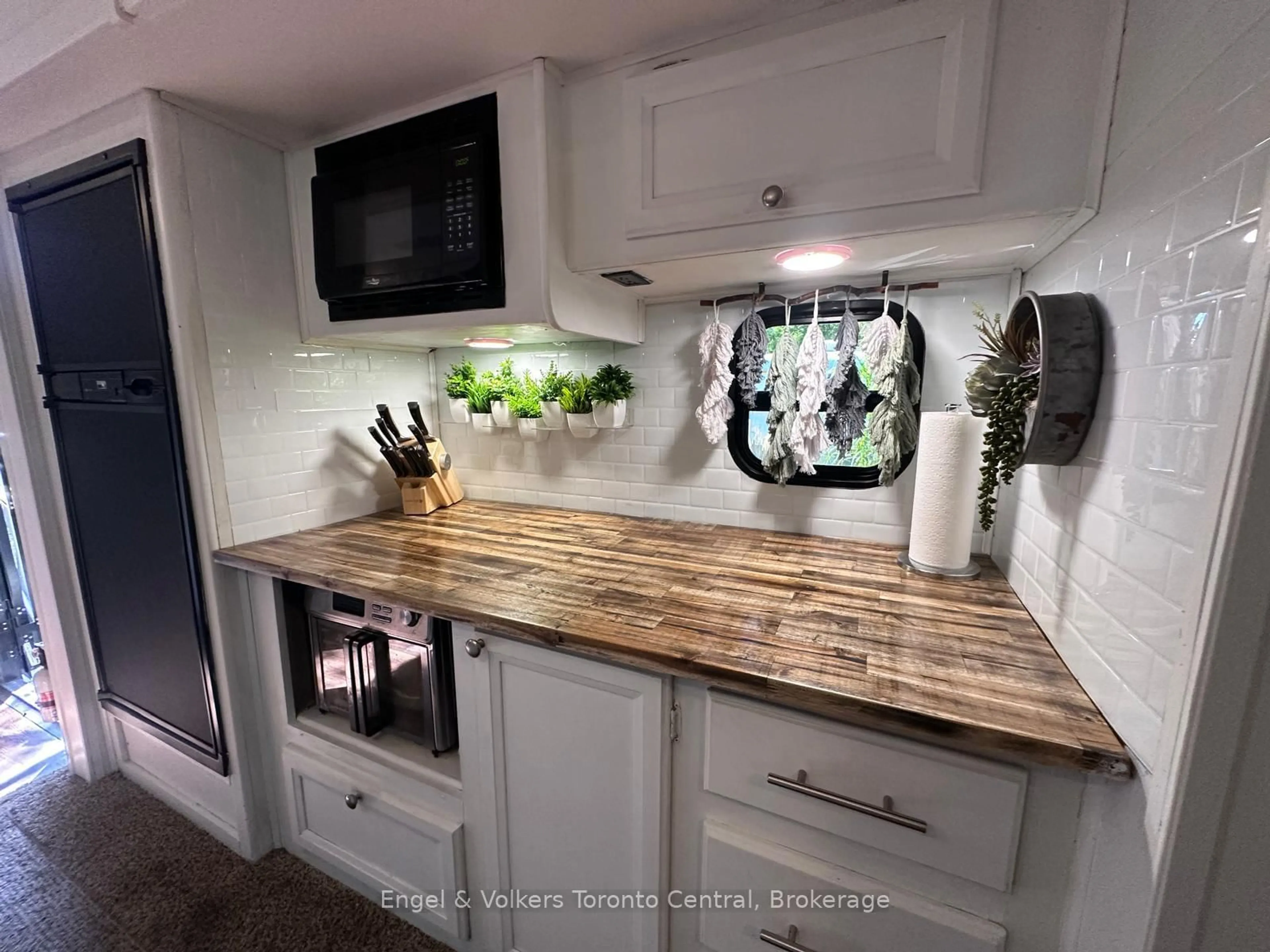 Unknown for 7489 SIDEROAD 5 E #T 2, Wellington North Ontario N0G 2L0