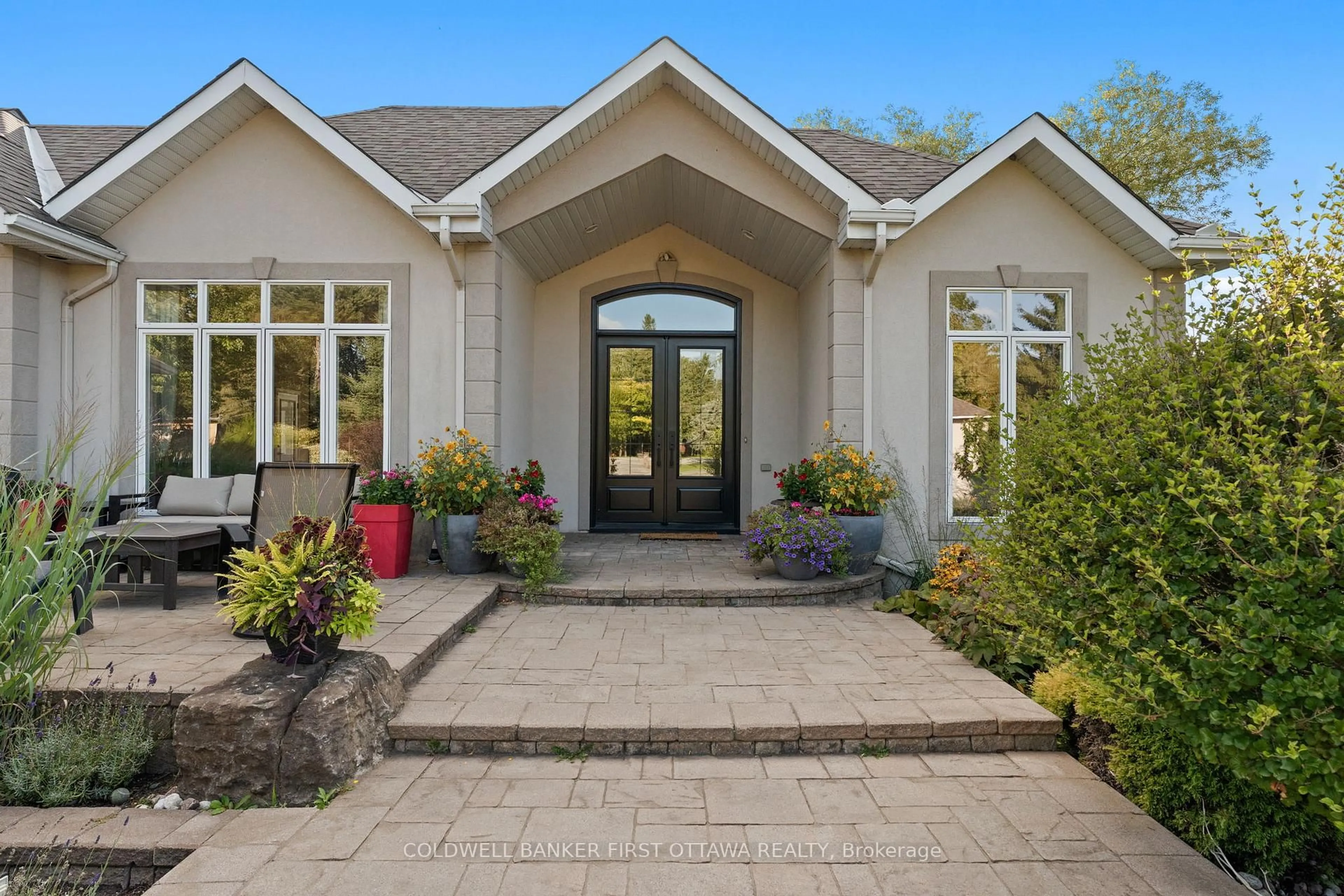 Unknown for 358 River Rd, Ottawa Ontario K1V 1R8