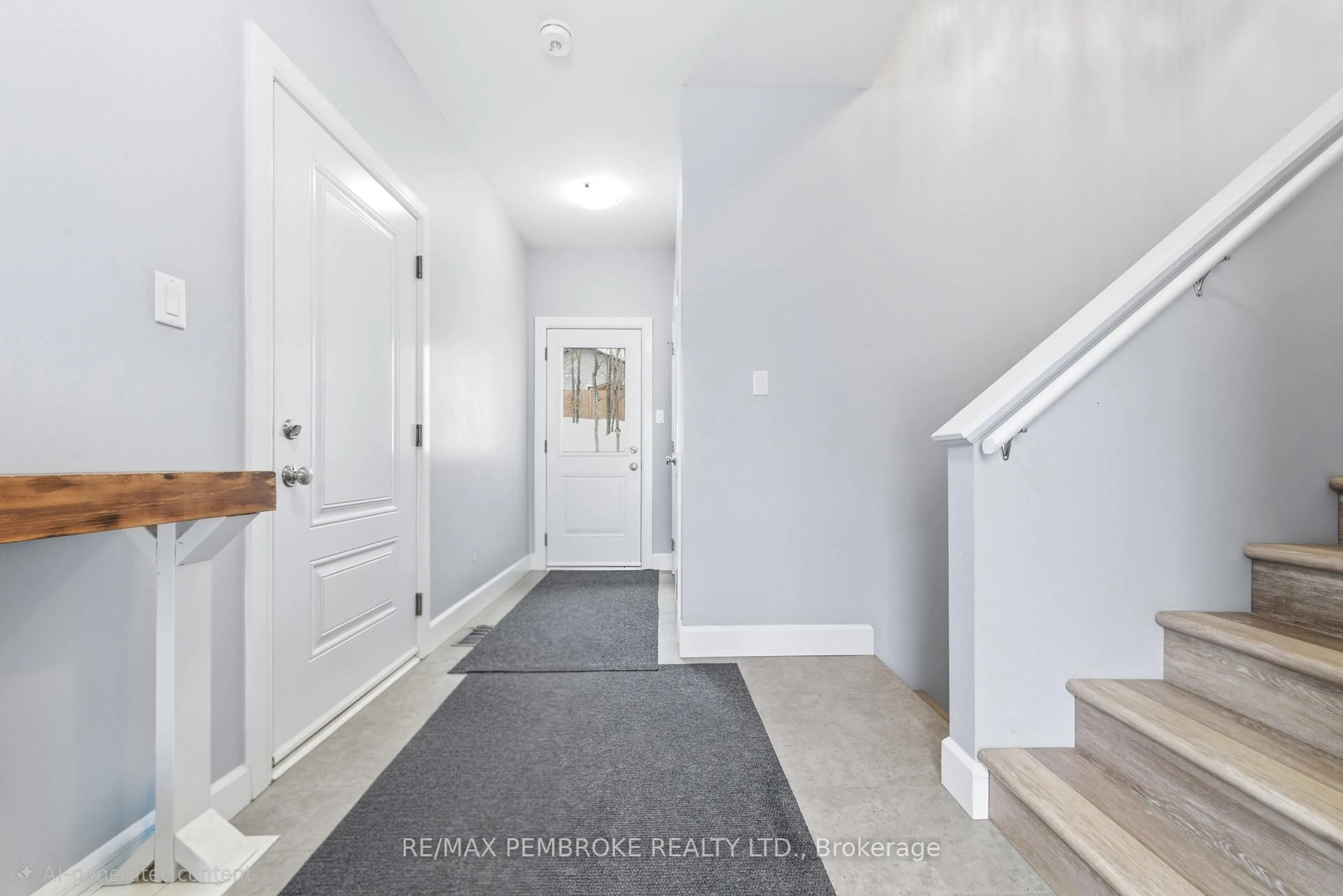 Indoor entryway for 5 Harry St, Petawawa Ontario K8H 2A5